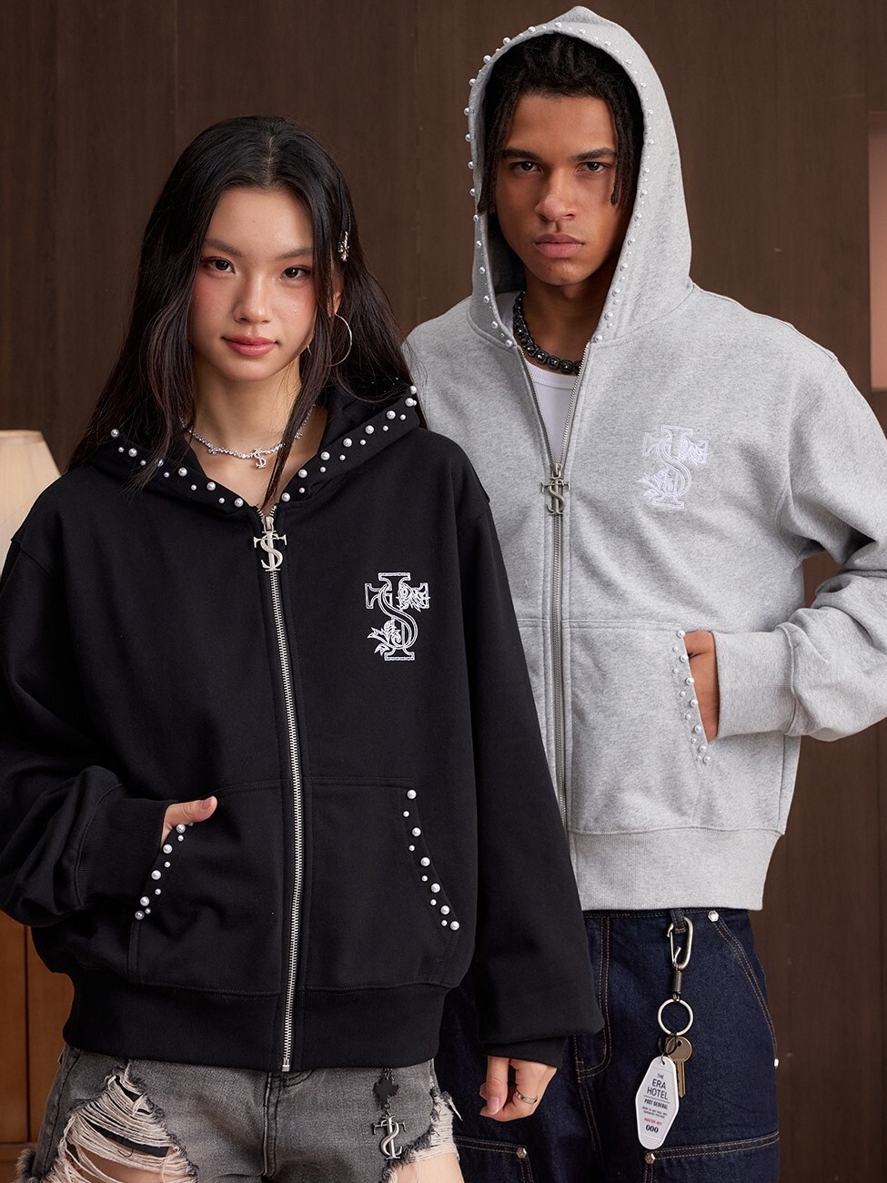 STK SmallTownKid 珍珠繡花 Logo刺繡  連帽外套