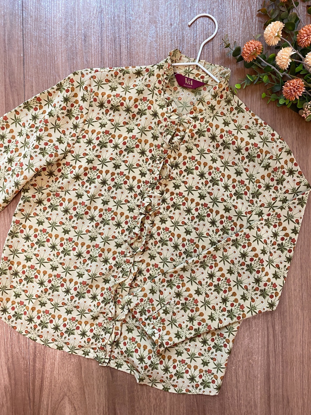 日本製V&A杏色印花圖案古著上衣
