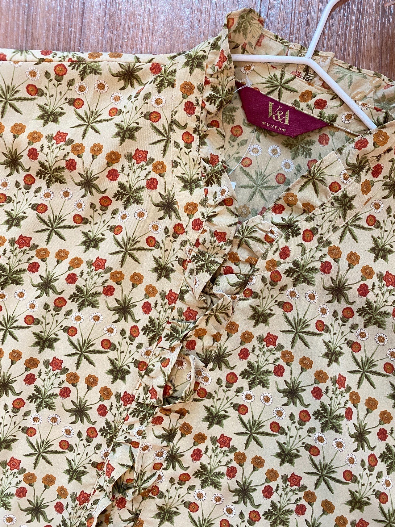 日本製V&A杏色印花圖案古著上衣