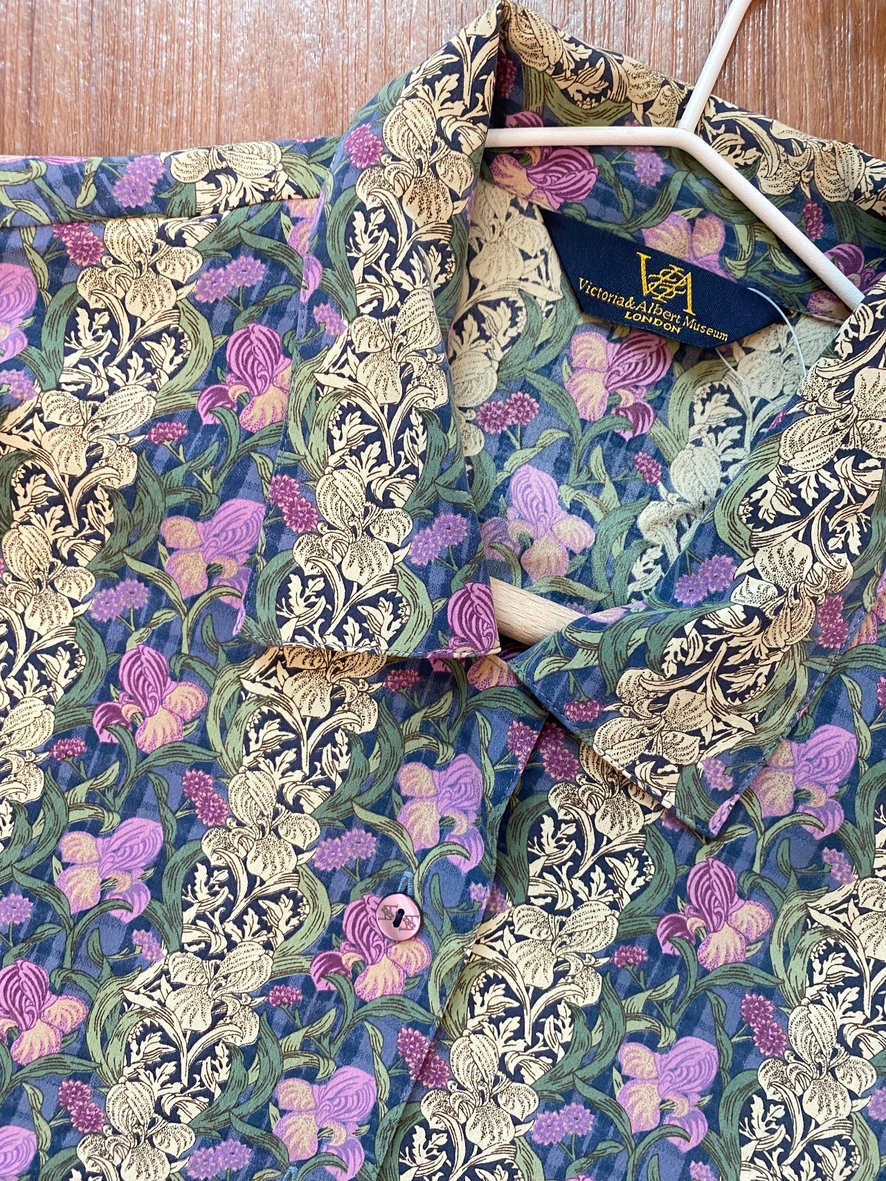 日本製V&A紫色印花圖案古著上衣