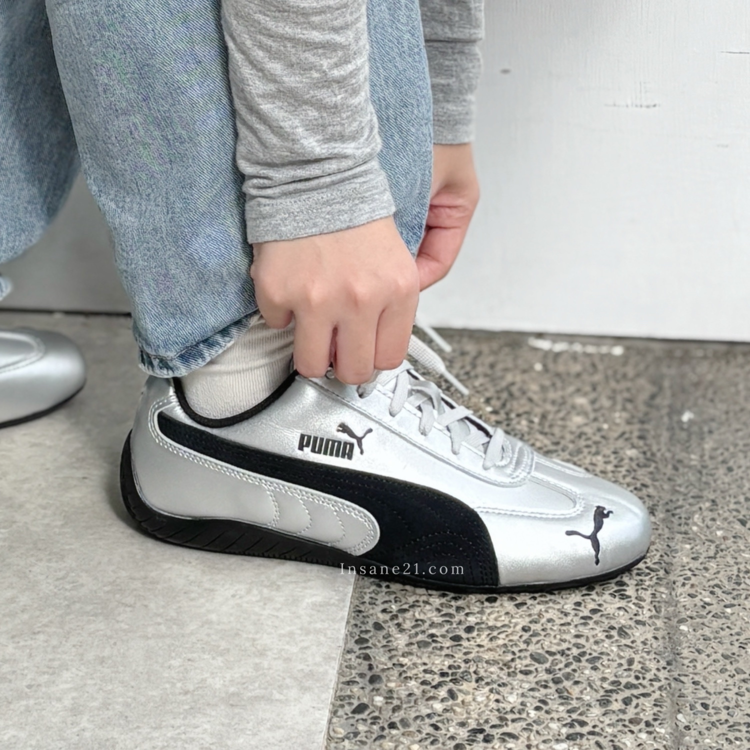 PUMA SPEEDCAT 銀黑 賽車鞋  Rosé朴彩英 代言 女鞋 403689-01