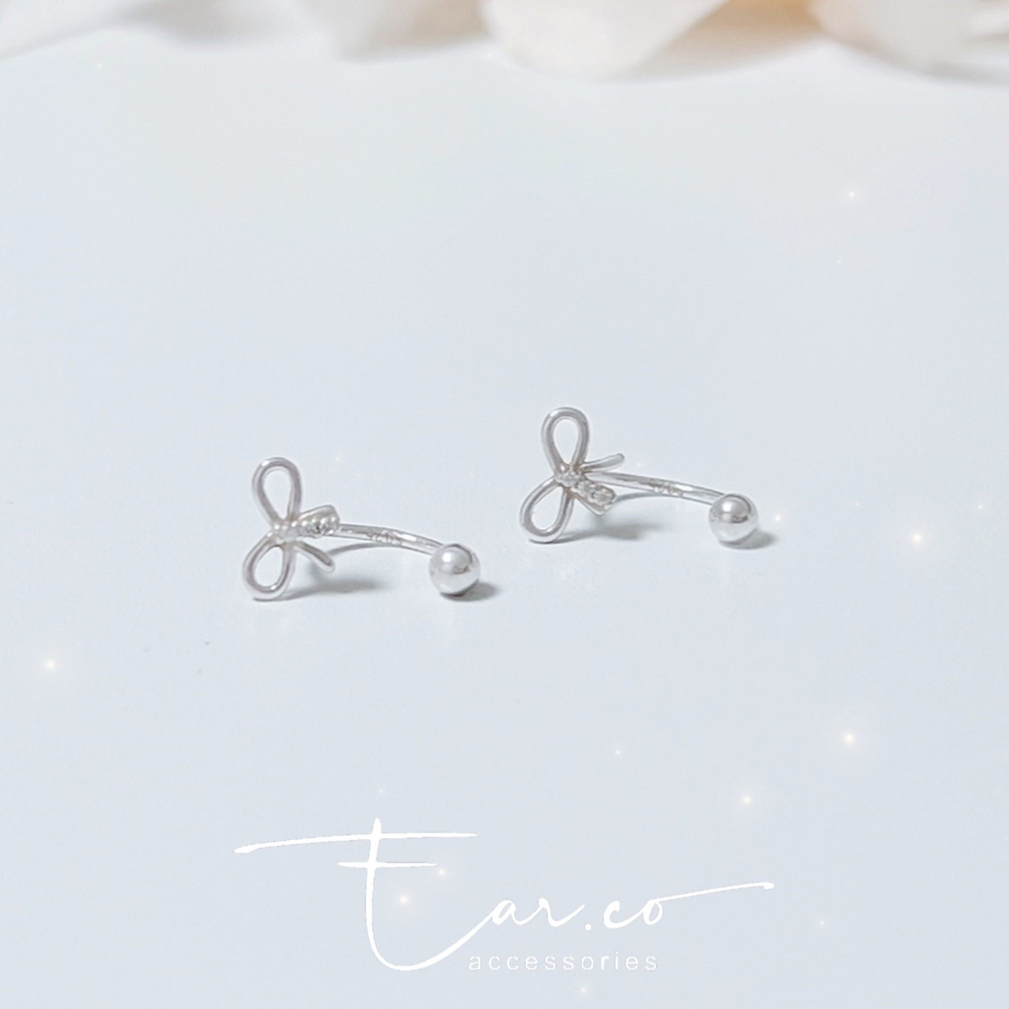 蝴蝶結C型純銀耳珠/耳骨釘 [一對] #A1115