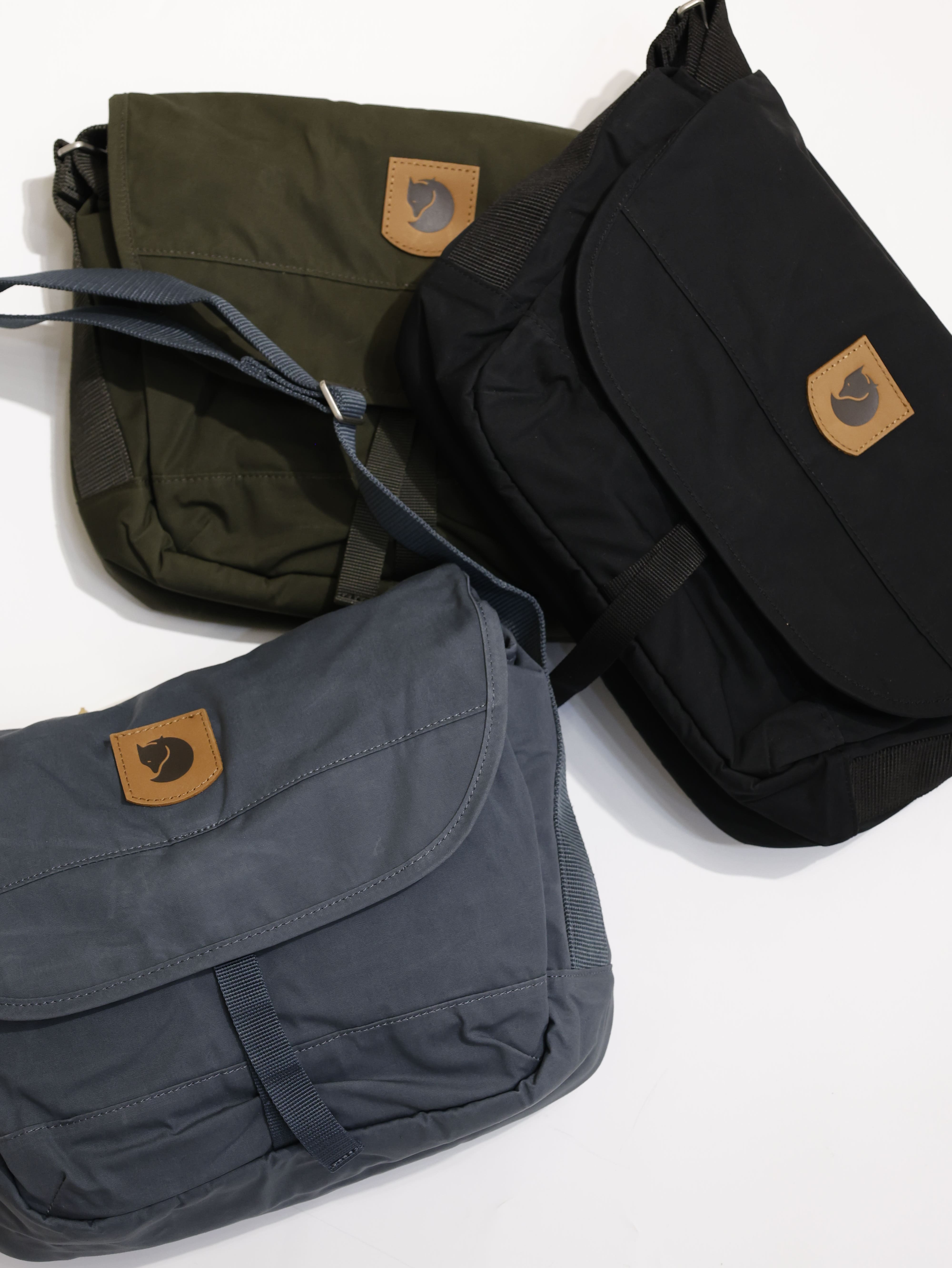 FJALLRAVEN 小狐狸 Greenland Shoulder Bag Small 單肩背包  FR23155