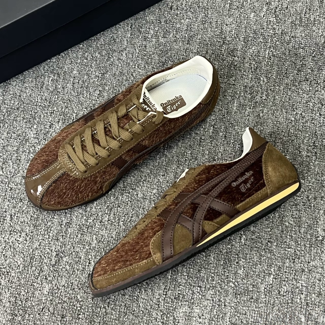 ONITSUKA TIGER 鬼塚虎 RUNSPARK 咖啡 可可棕  摩卡 馬鬃毛 復古 休閒 1183C536-200