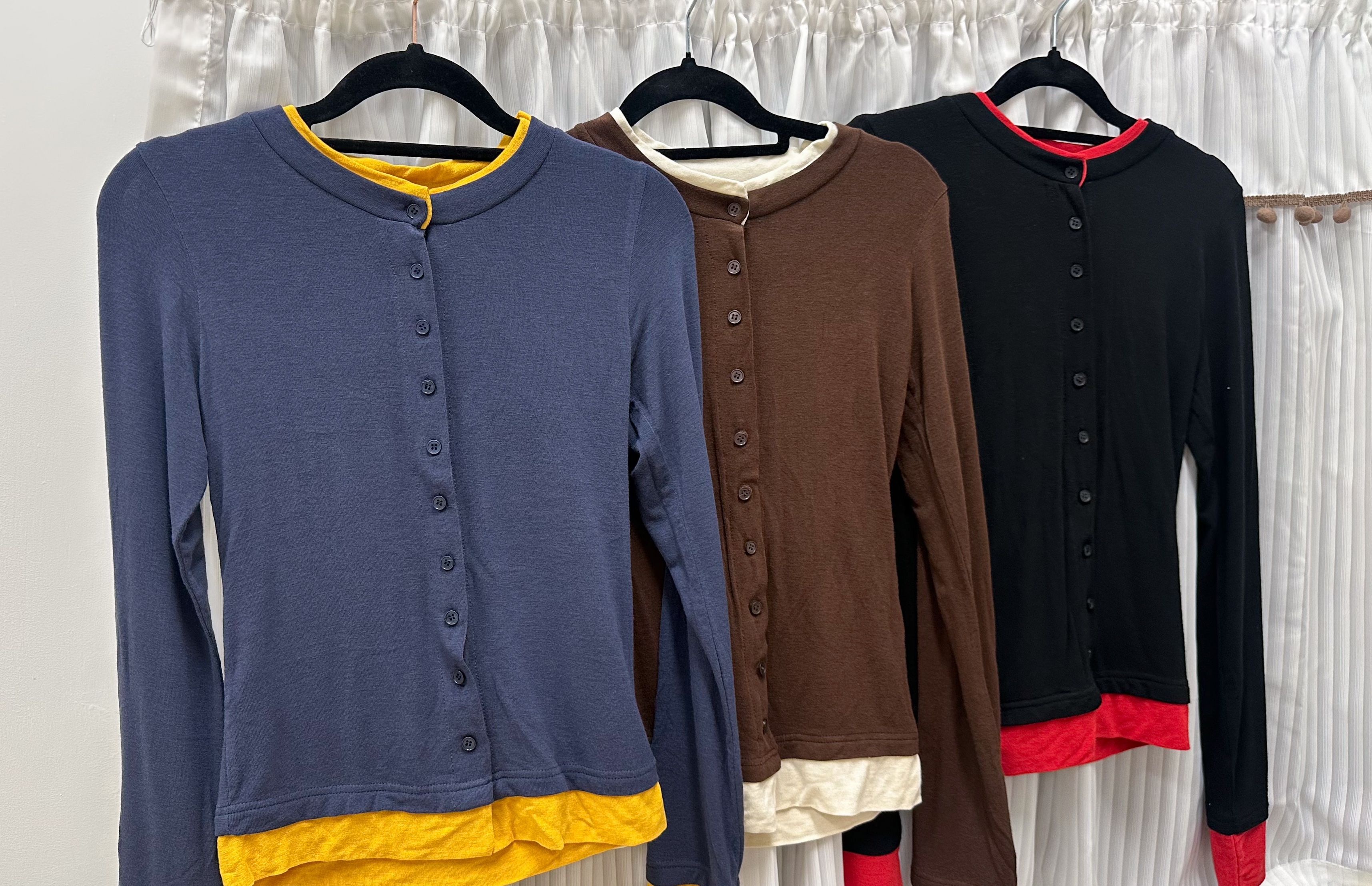 拼色鈕扣長袖TOP(藍/啡/黑)