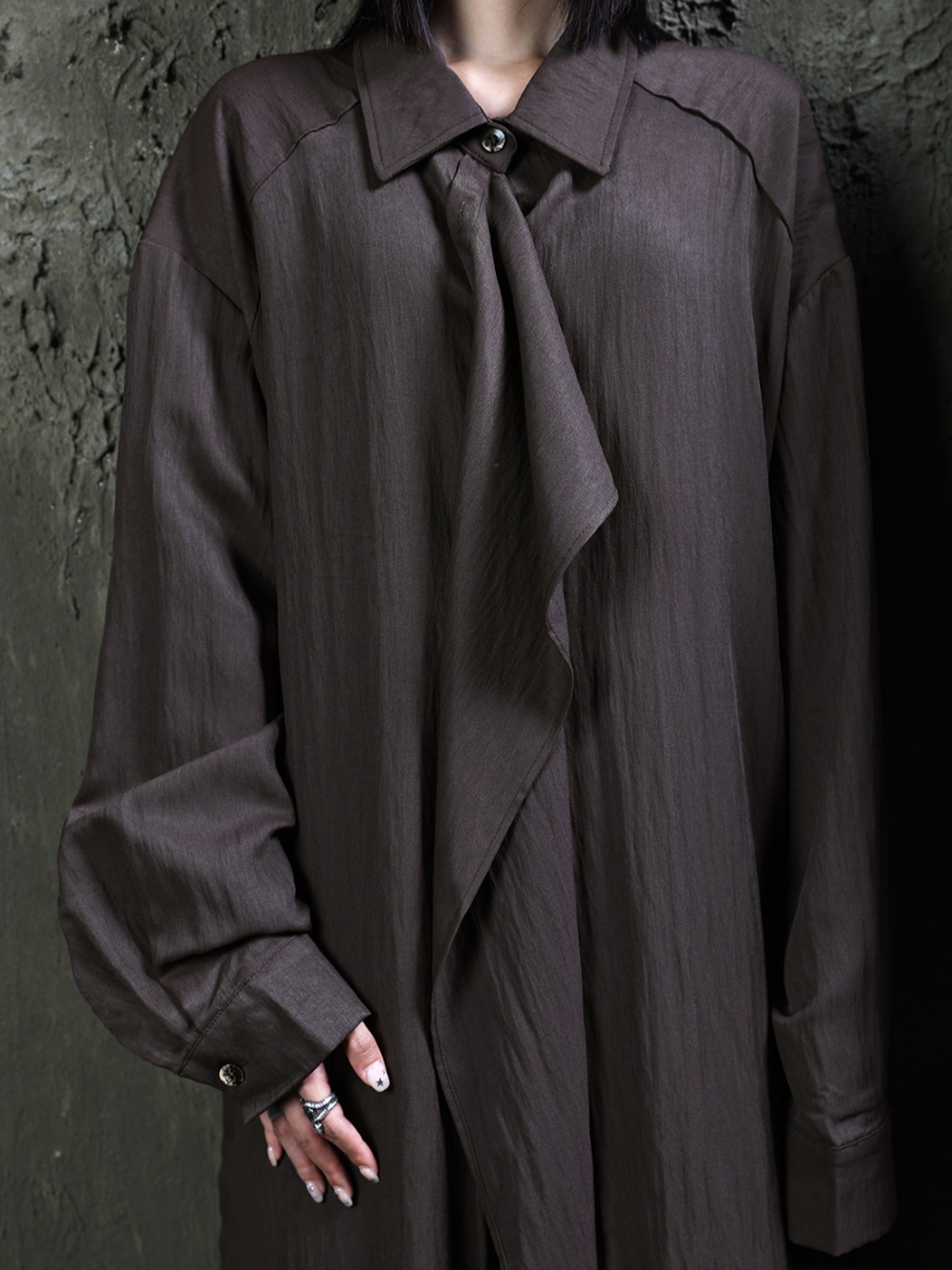 褶邊超長版襯衫