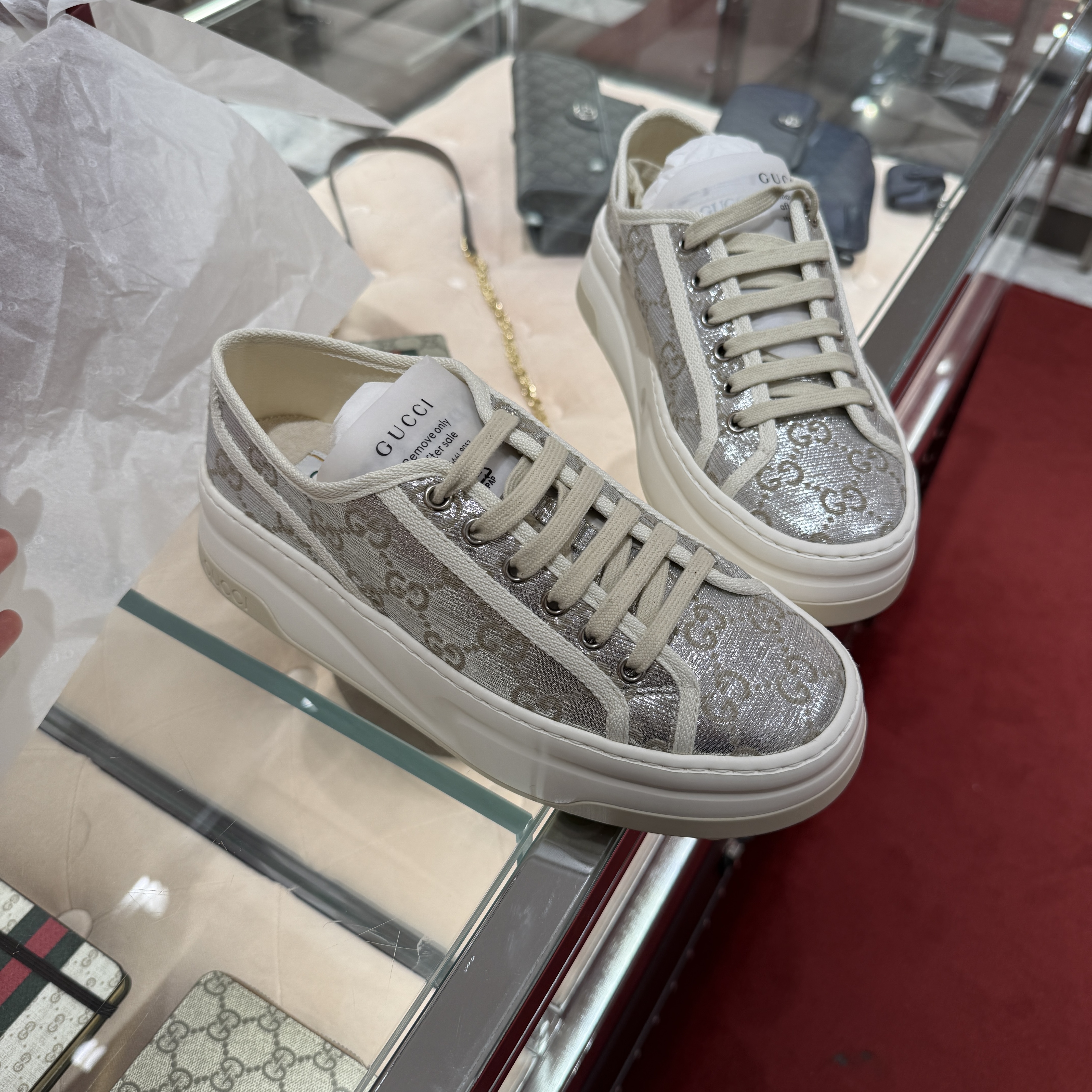 Gucci GG metallic canvas Sneakers Silver 746766