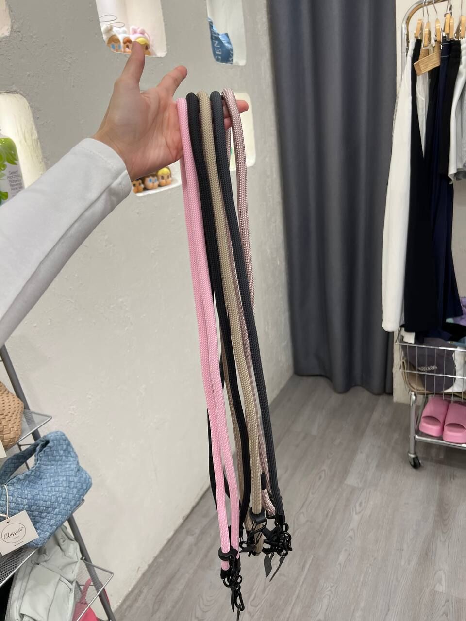 Phone Rope Hanger