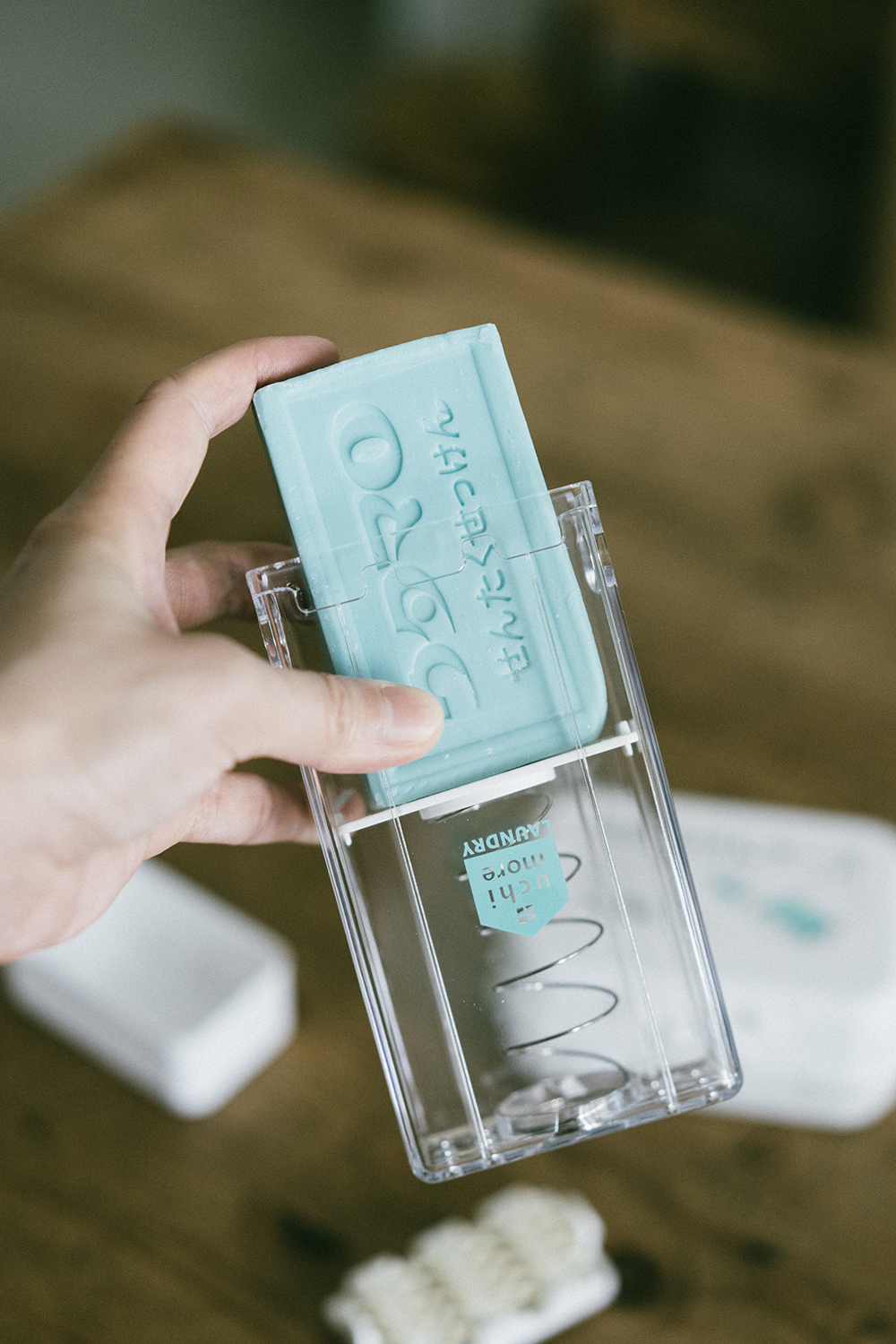 COGIT 免手搓超省力！附刷衣領細部直立式洗衣皂盒