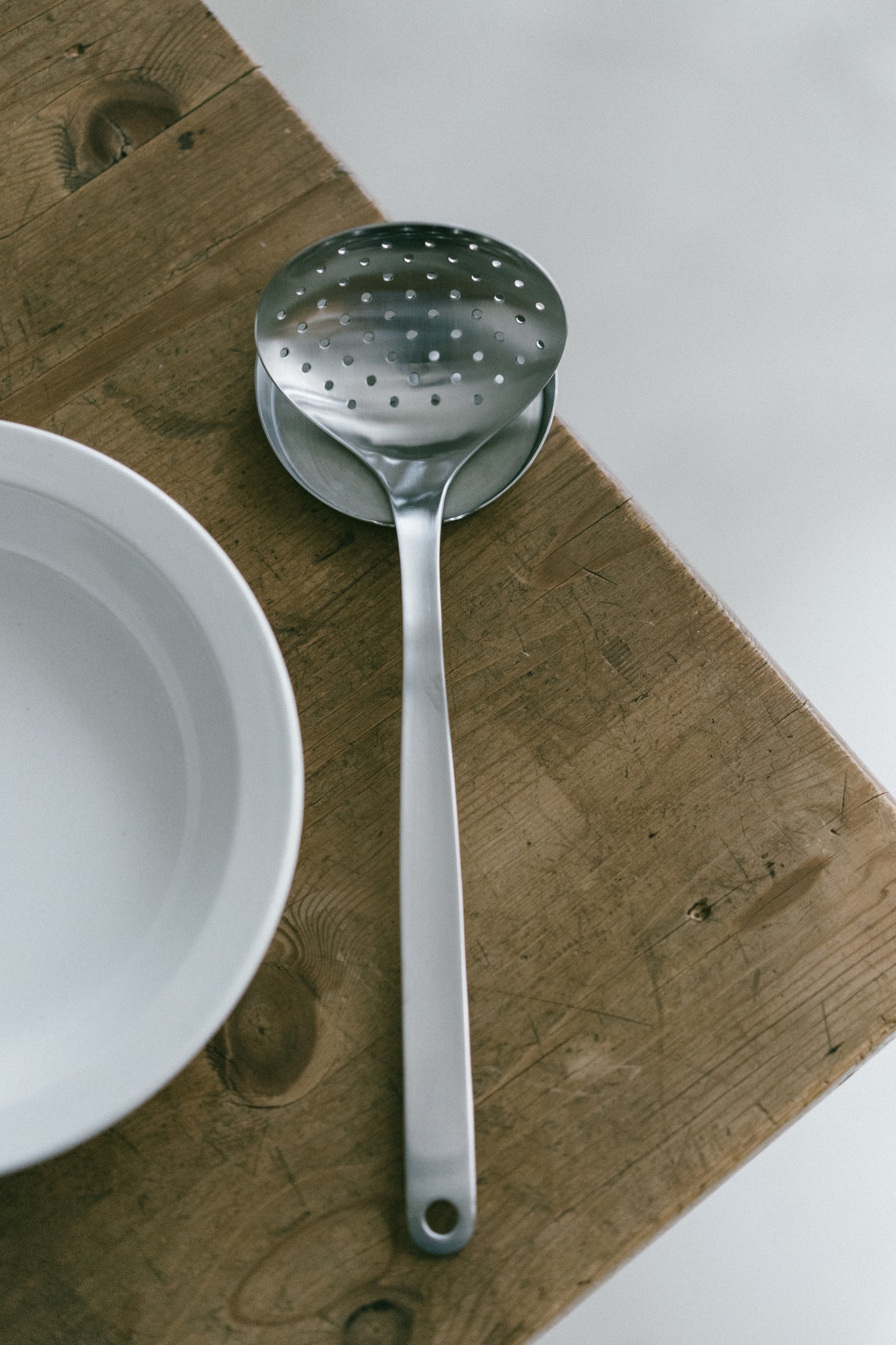 柳宗理日本製18-8不鏽鋼超好用圓孔撈杓（大）