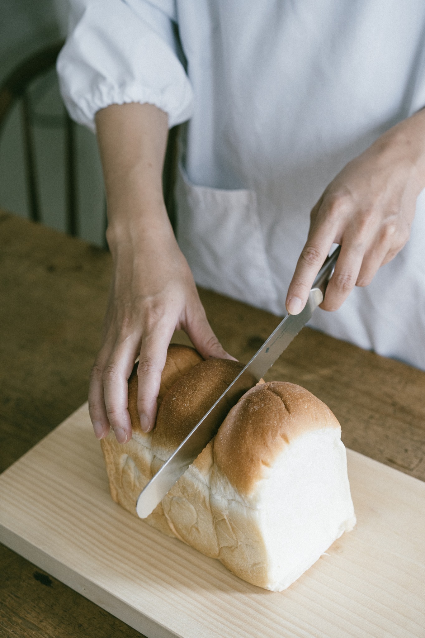 柳宗理日本製18-8不鏽鋼一體成型輕巧好拿麵包刀