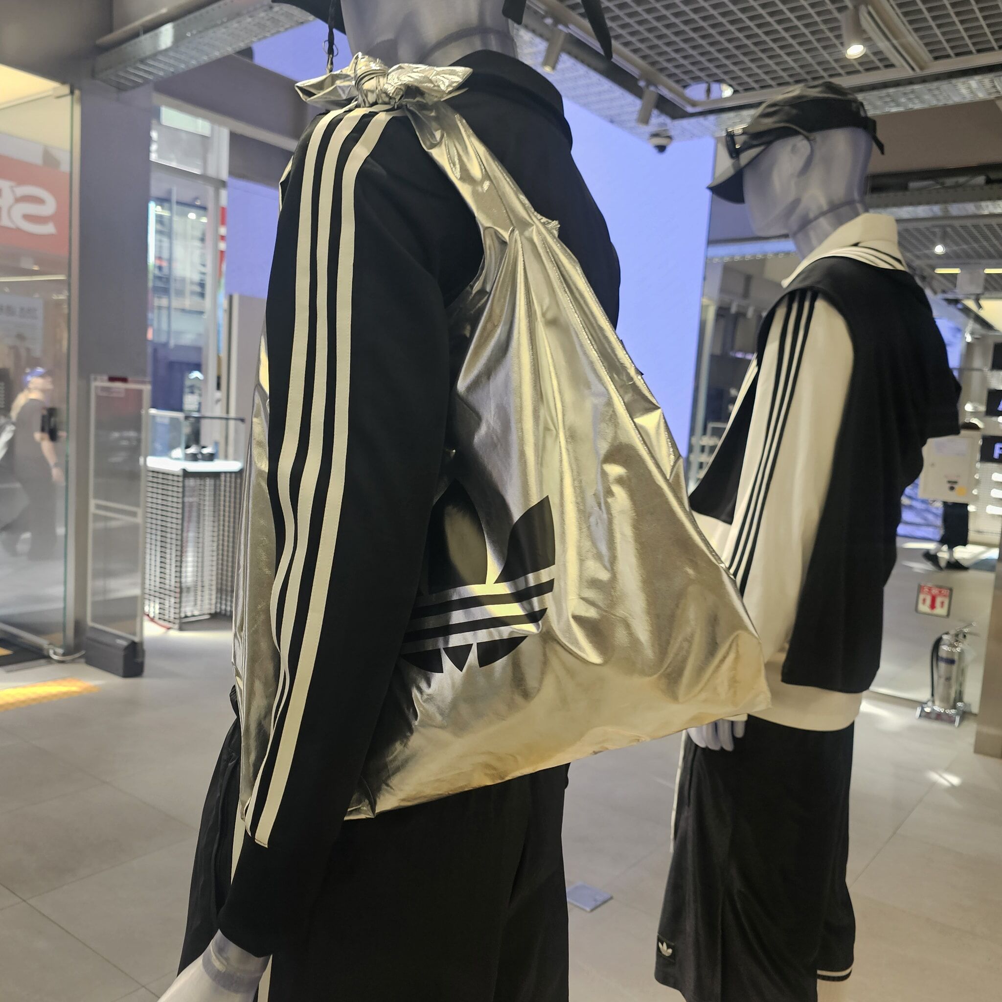 韓國限定  adidas 銀色環保購物袋
