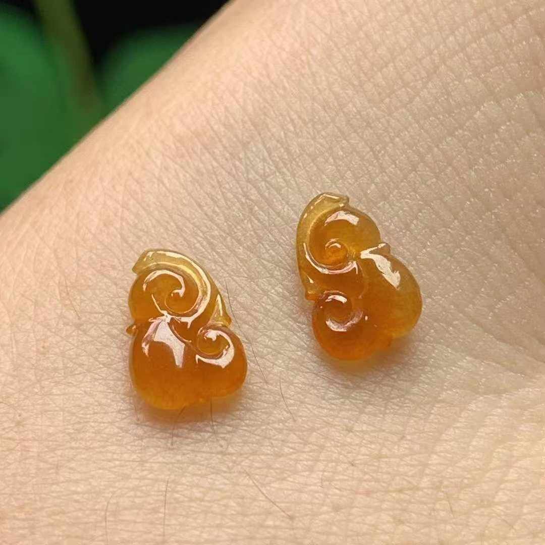 911352 翡翠黃翡如意一對
