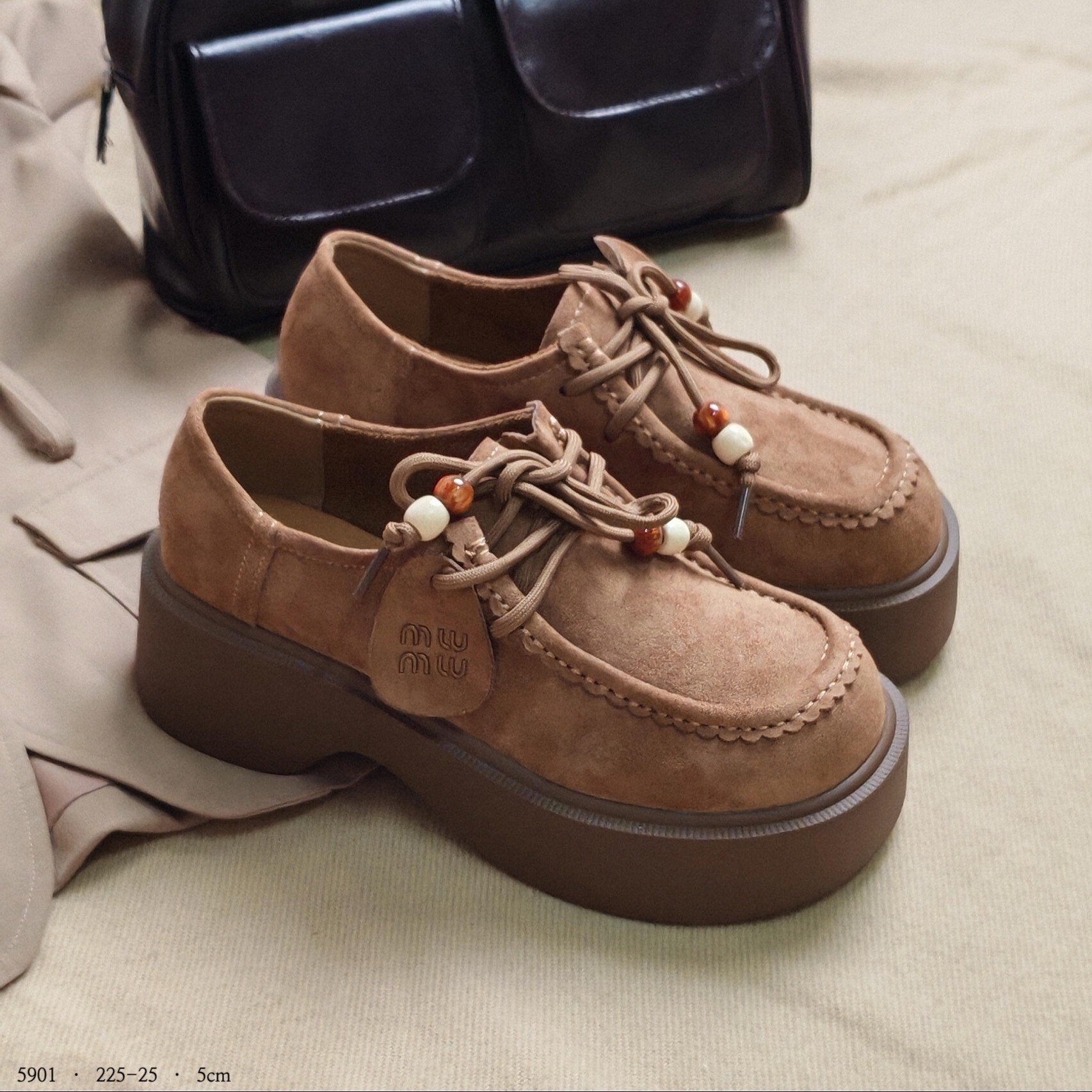 5901韓國霧絨串珠厚底樂福鞋