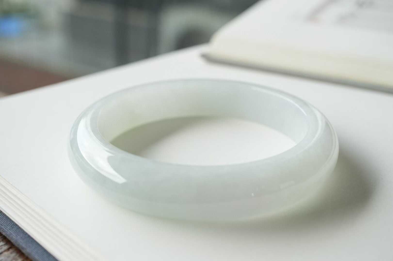 911857  56.3mm冰糯種翡翠正圈手鐲 (52-54)