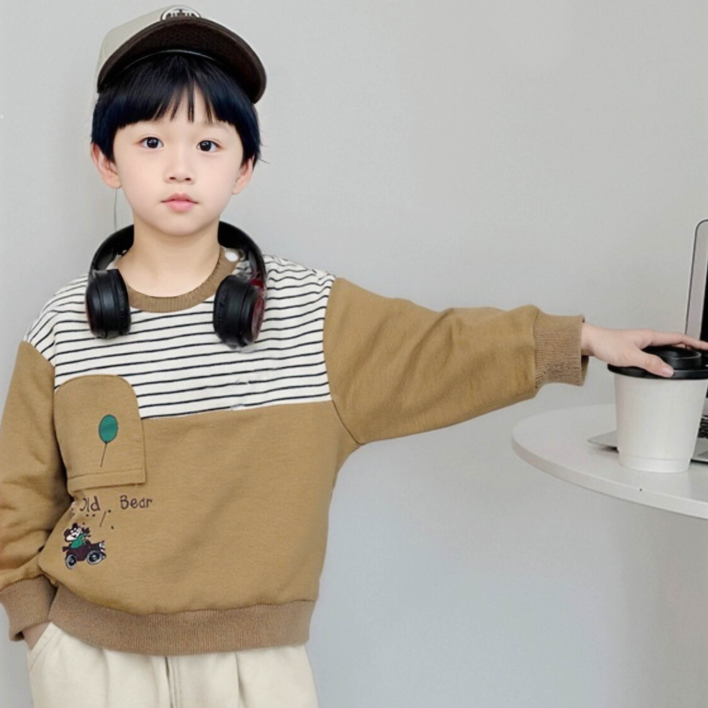 【H55367】小熊放氣球條紋拼接上衣＊二色