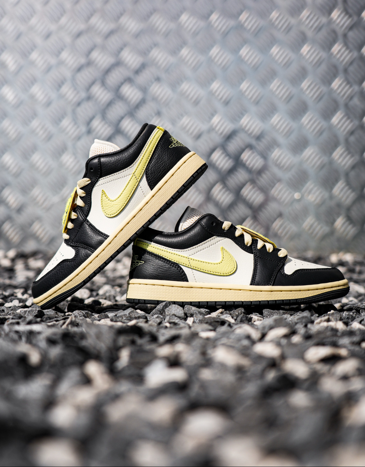 女鞋 NIKE W AIR JORDAN 1 LOW SE 黑綠白 秋季聯盟 籃球 皮革 緩震 休閒鞋【HQ3009-003】AJ1