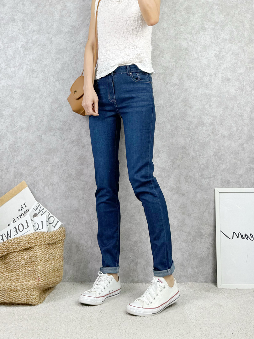 捲起褲腳還能切換休閒感★修飾腿型的收腳褲