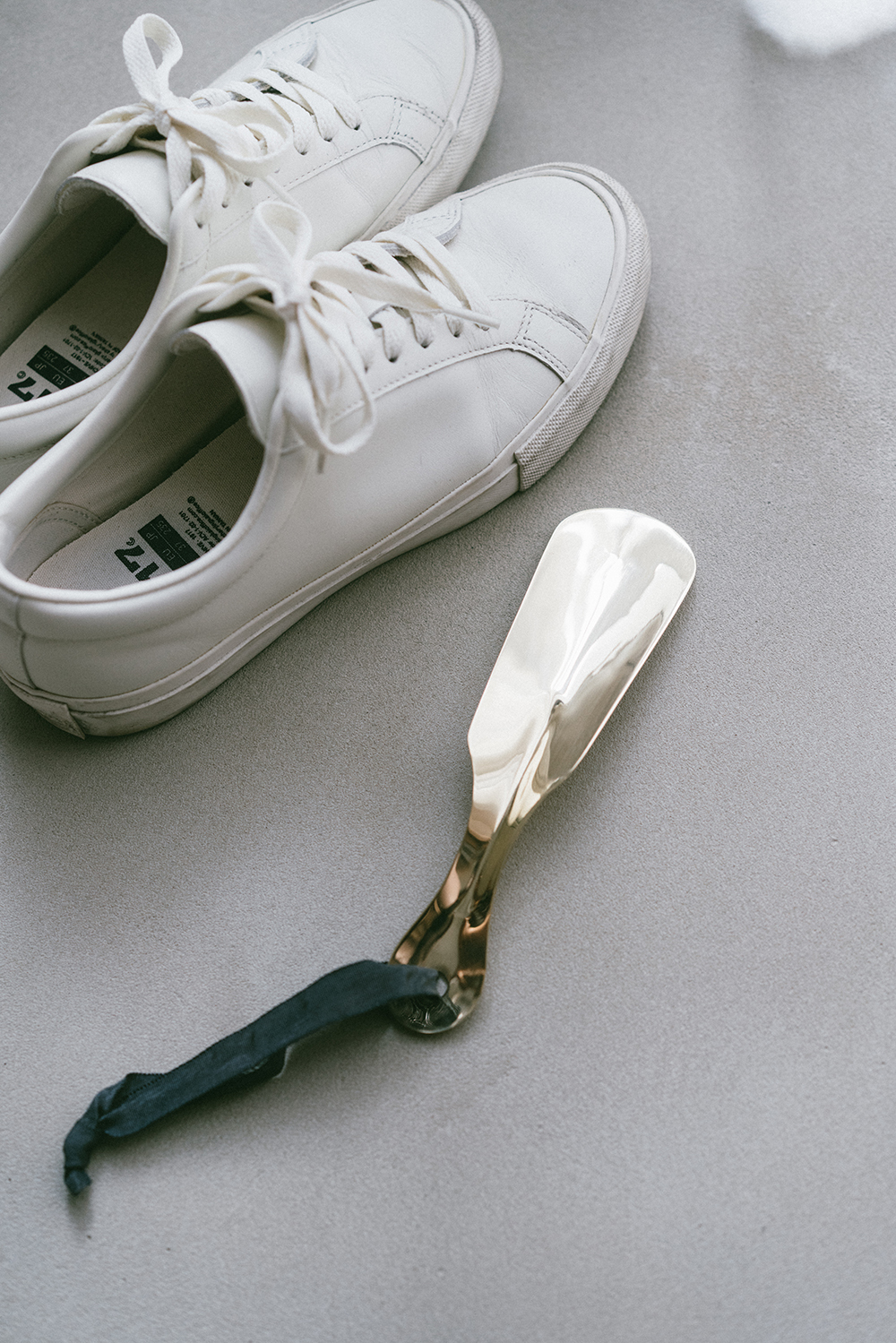 志成販売滑順感黃銅質感鞋拔