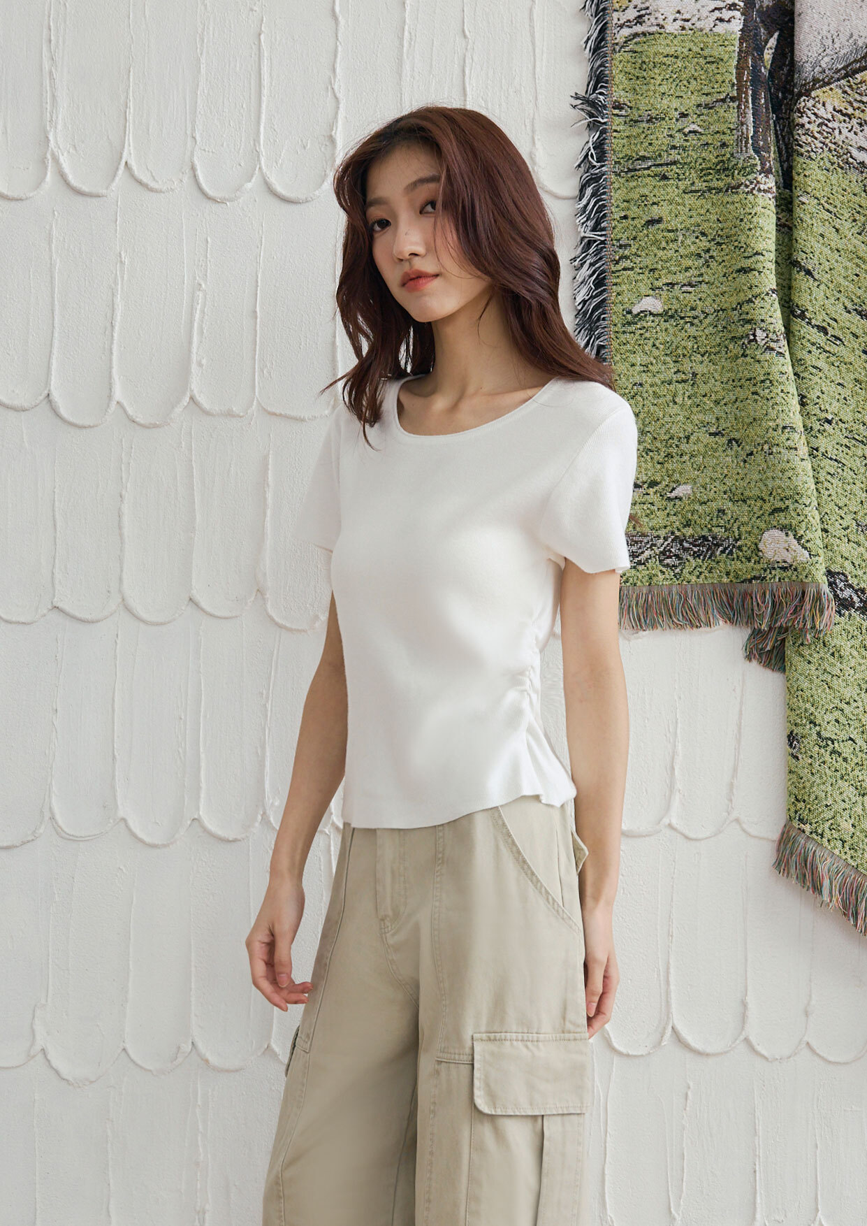 腰抓褶柔軟針織上衣