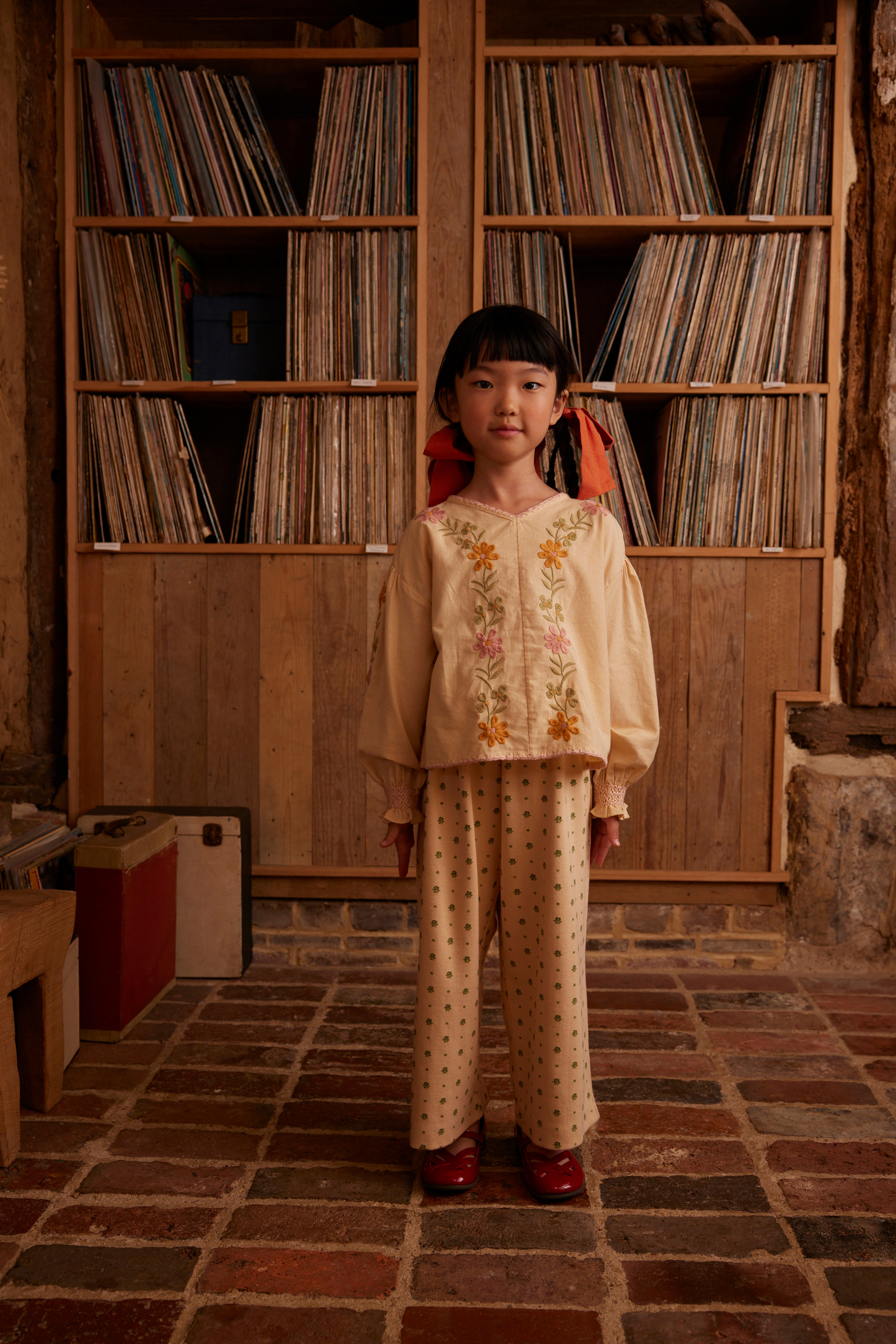 Apolina 小清新民俗風束口刺繡襯衫 DARLENE BLOUSE - CASHEW