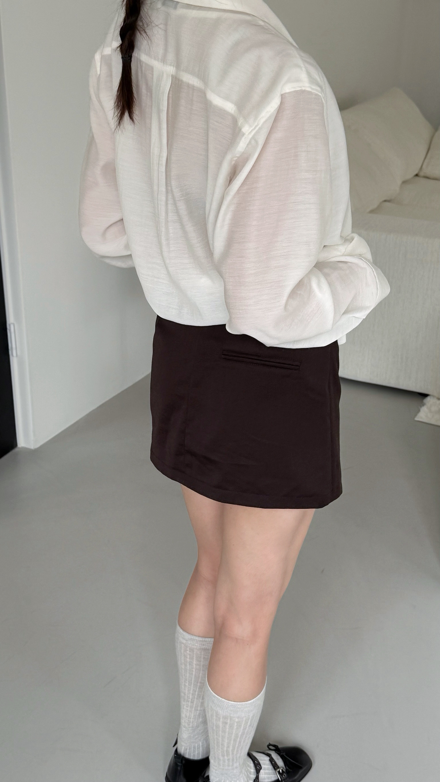 一條線西料短褲裙(黑/咖)