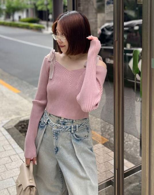 [預購] 折扣SNIDEL 肩帶蝴蝶結一字領針織上衣