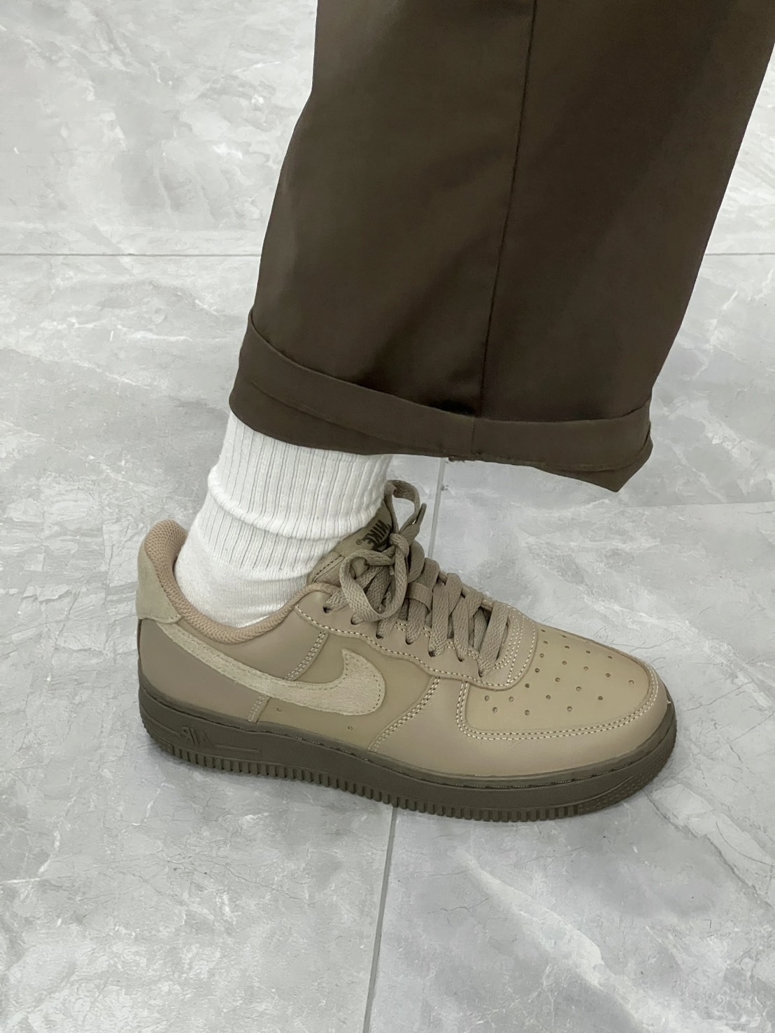 Nike Air Force 1 冷淡棕