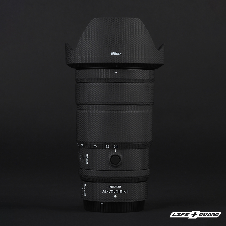LIFE+GUARD 鏡頭貼膜安裝示意，適用 Nikon Z 24-70mm F2.8 S II