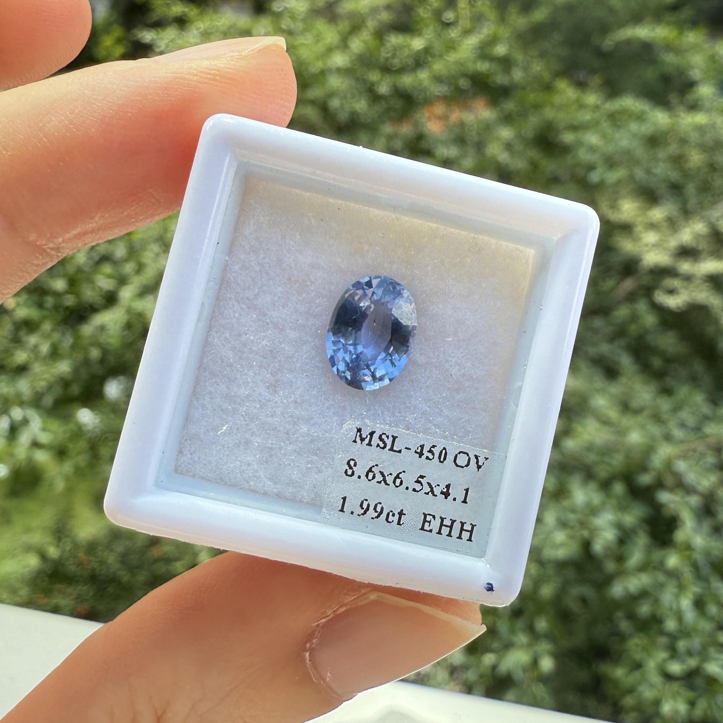 1.99ct 天然無燒天藍色藍寶石 - 配Guild寶石證書