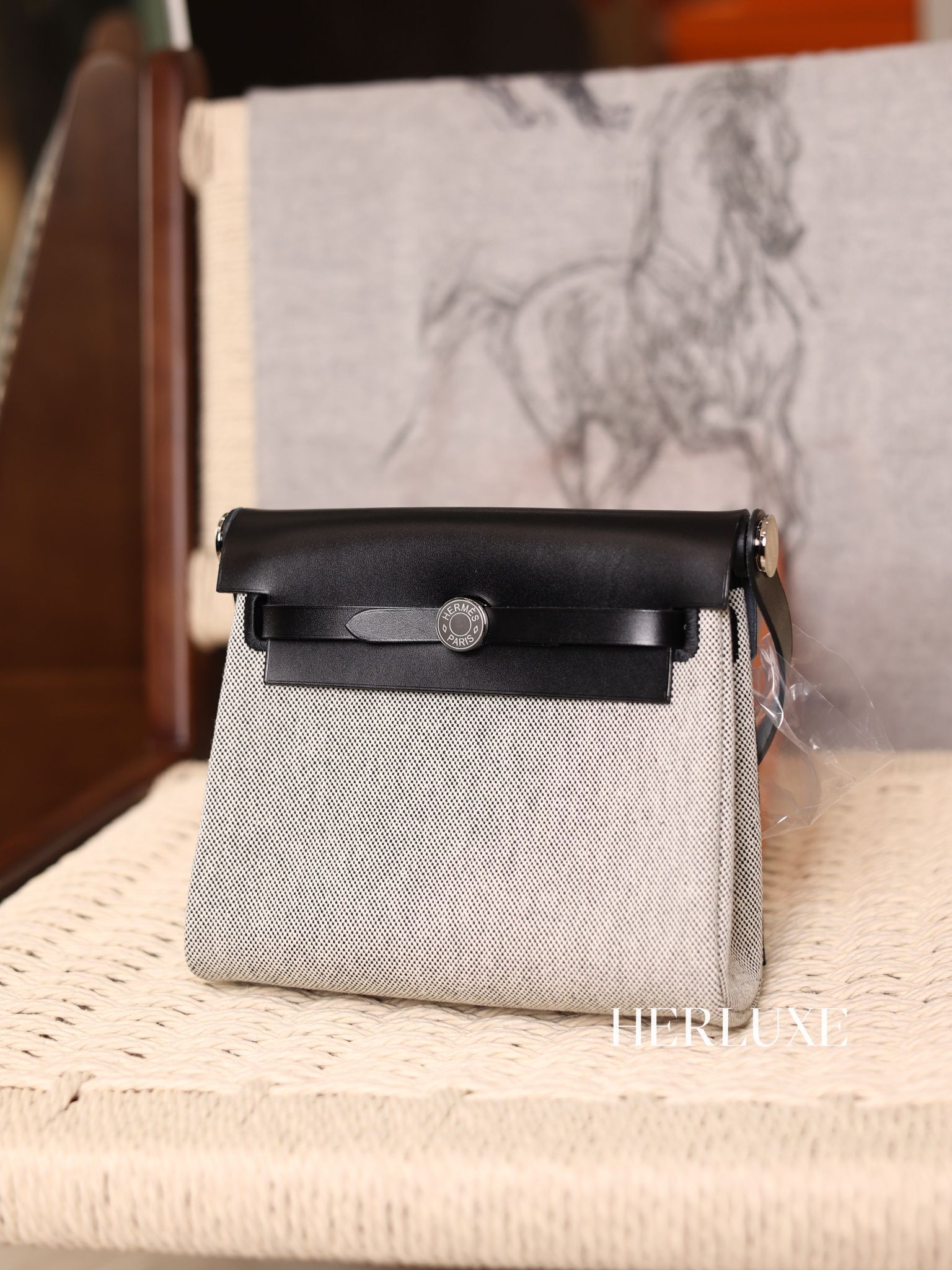 Herbag mini 黑白熊貓 ck canvas K