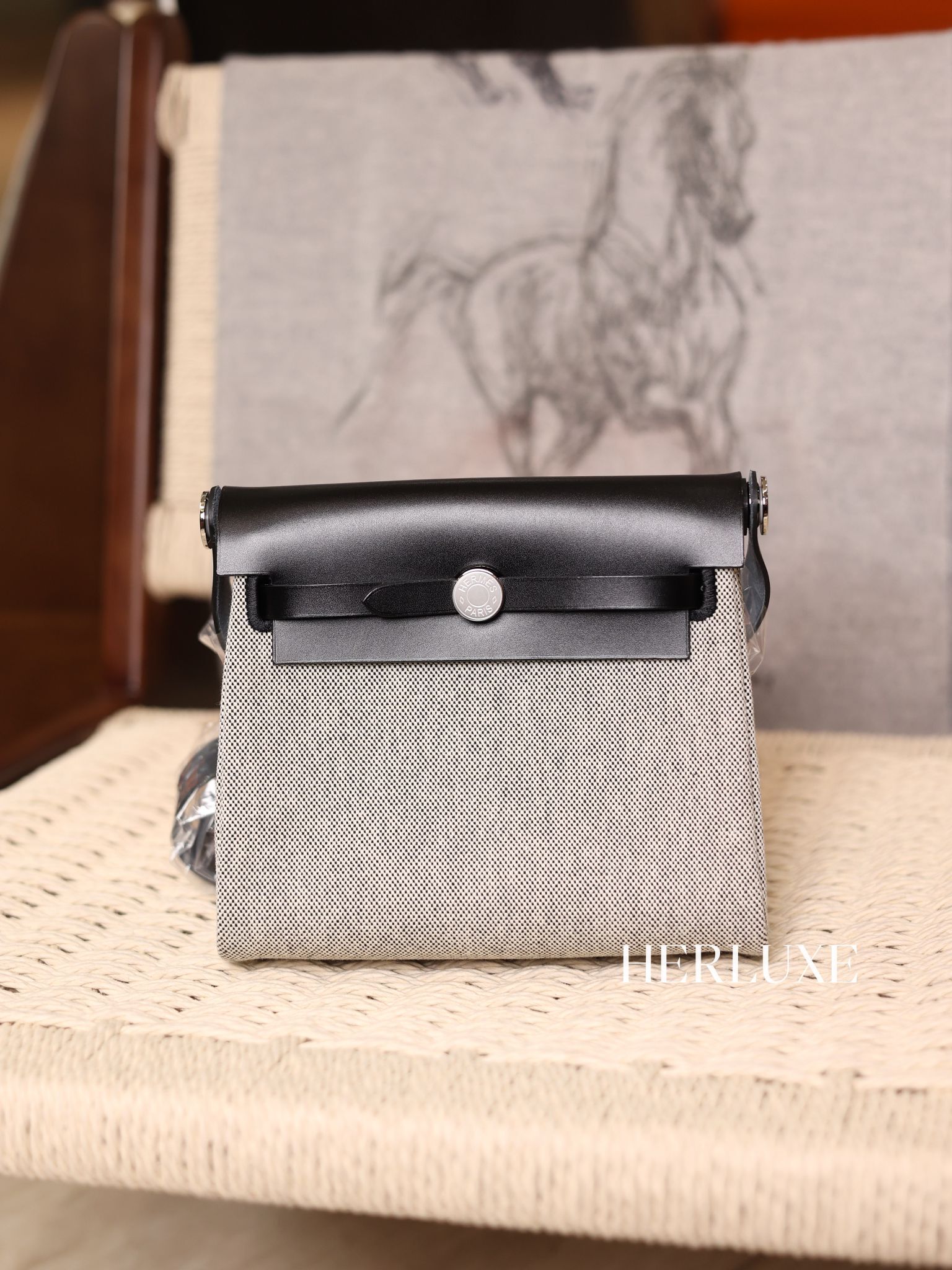 Herbag mini 黑白熊貓 ck canvas K