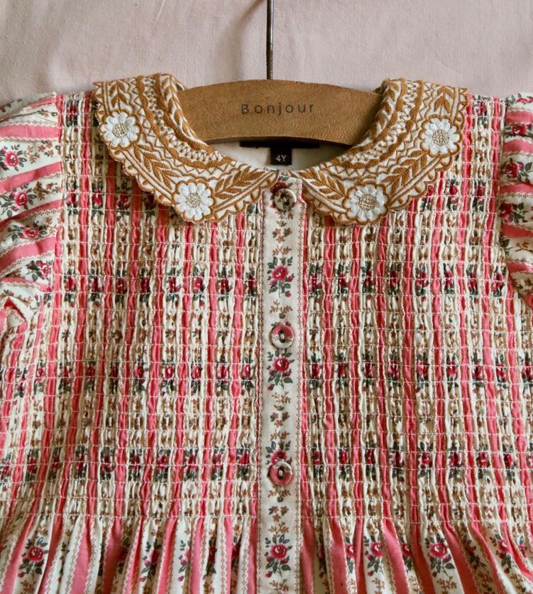 BONJOUR DIARY 刺繡領片掛毯印花洋(含髮夾) TUNIQUE WITH HAIR CLIP