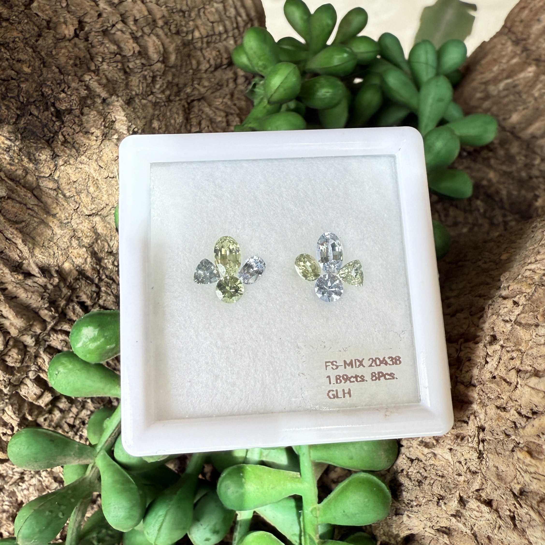 Fancy Cut 無燒藍寶石 - 裸石一盒