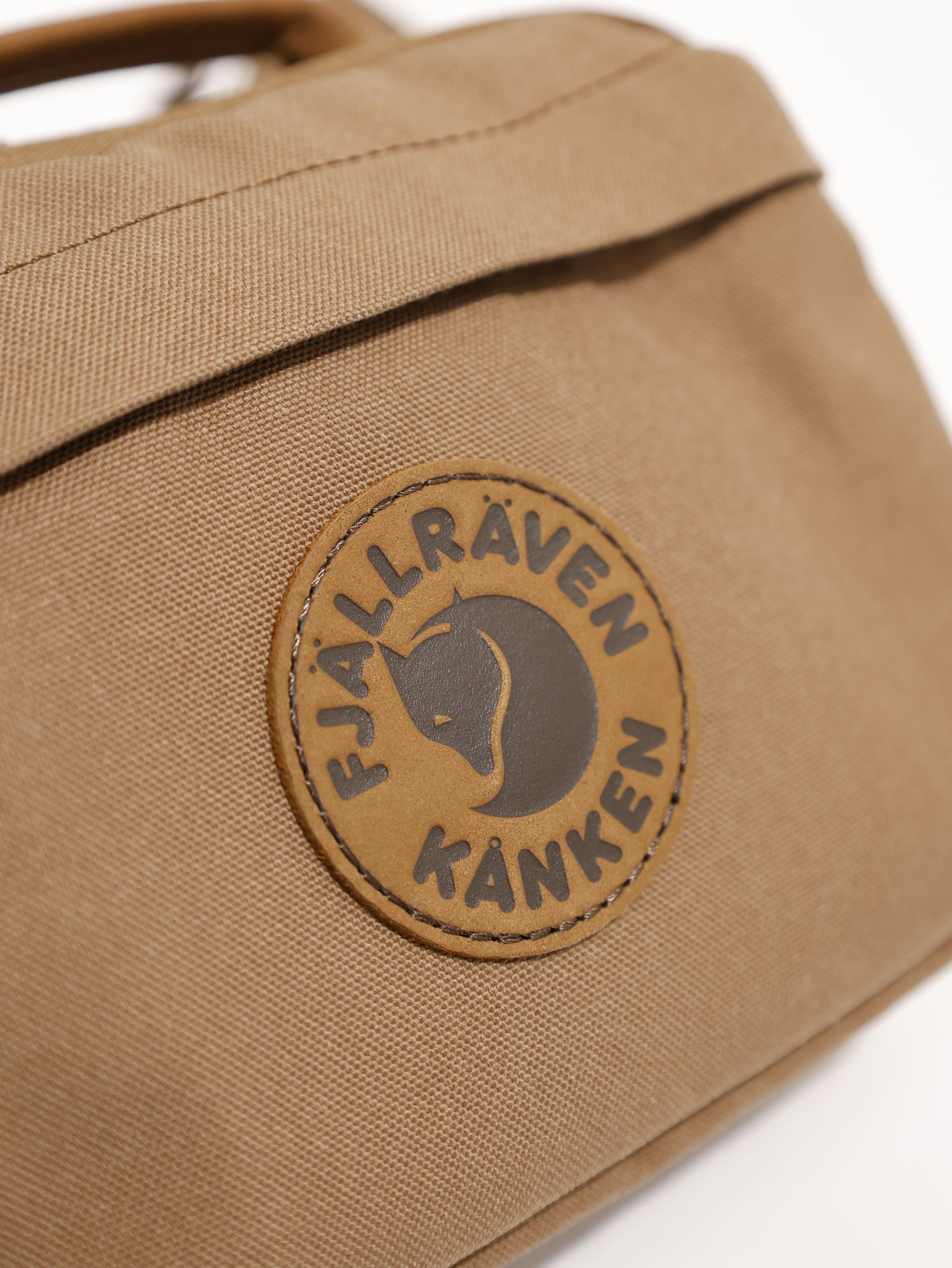 FJALLRAVEN 小狐狸 Kanken No.2 Hip Pack 腰包 榛果棕 FR23200284