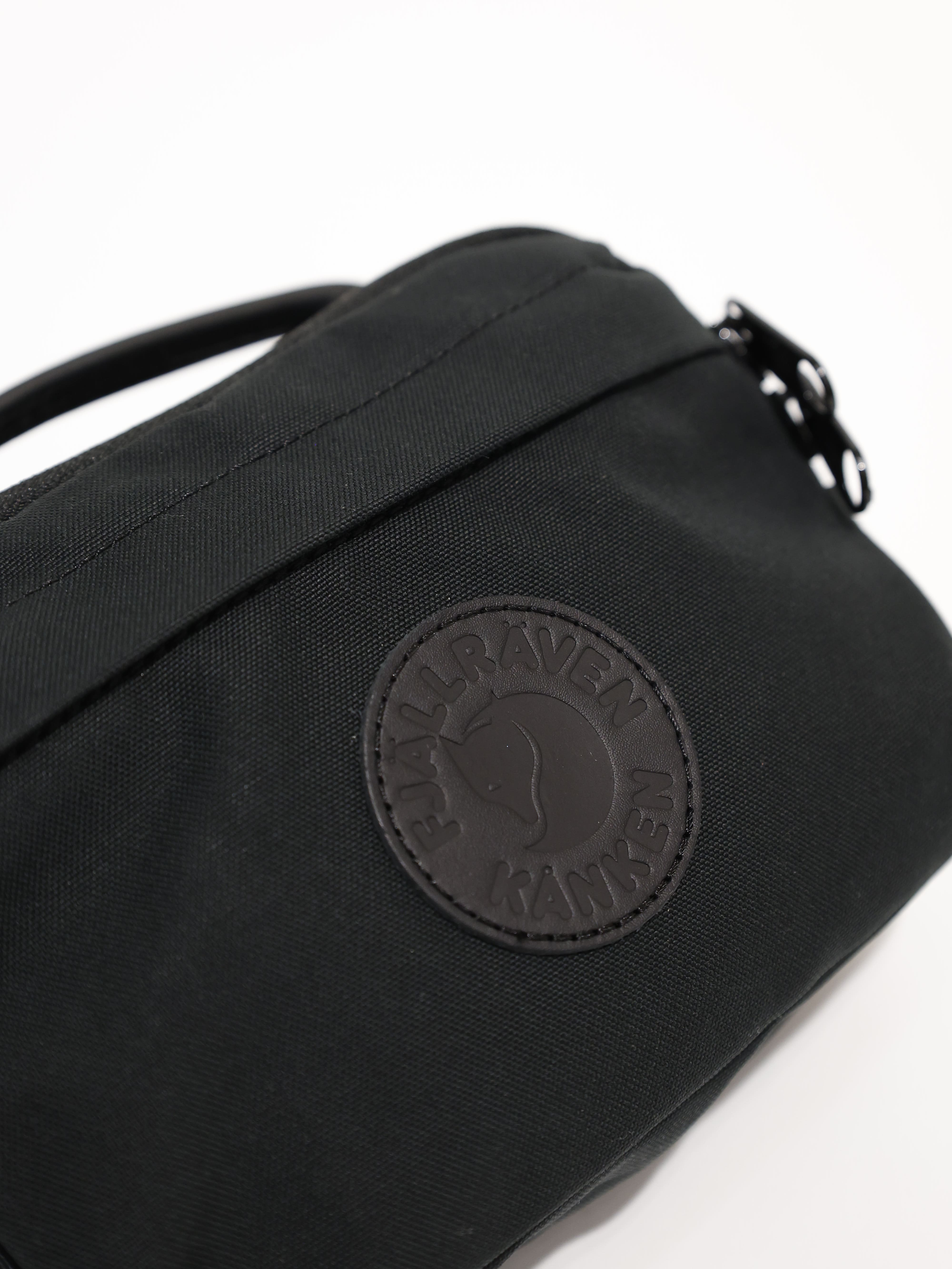 FJALLRAVEN 小狐狸 Kanken No.2 Black Hip Pack 腰包 黑 FR23800