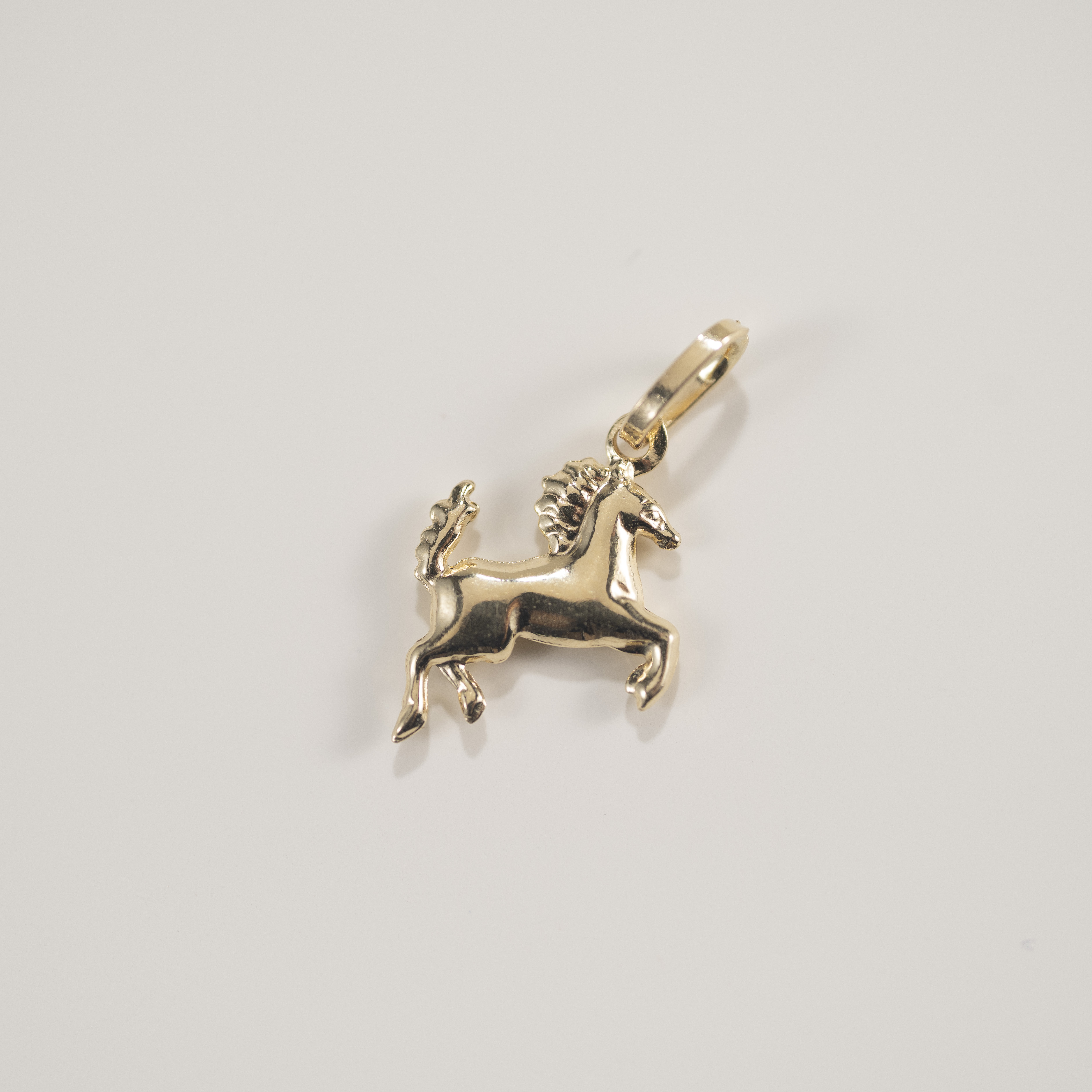 18K Horse Pendant