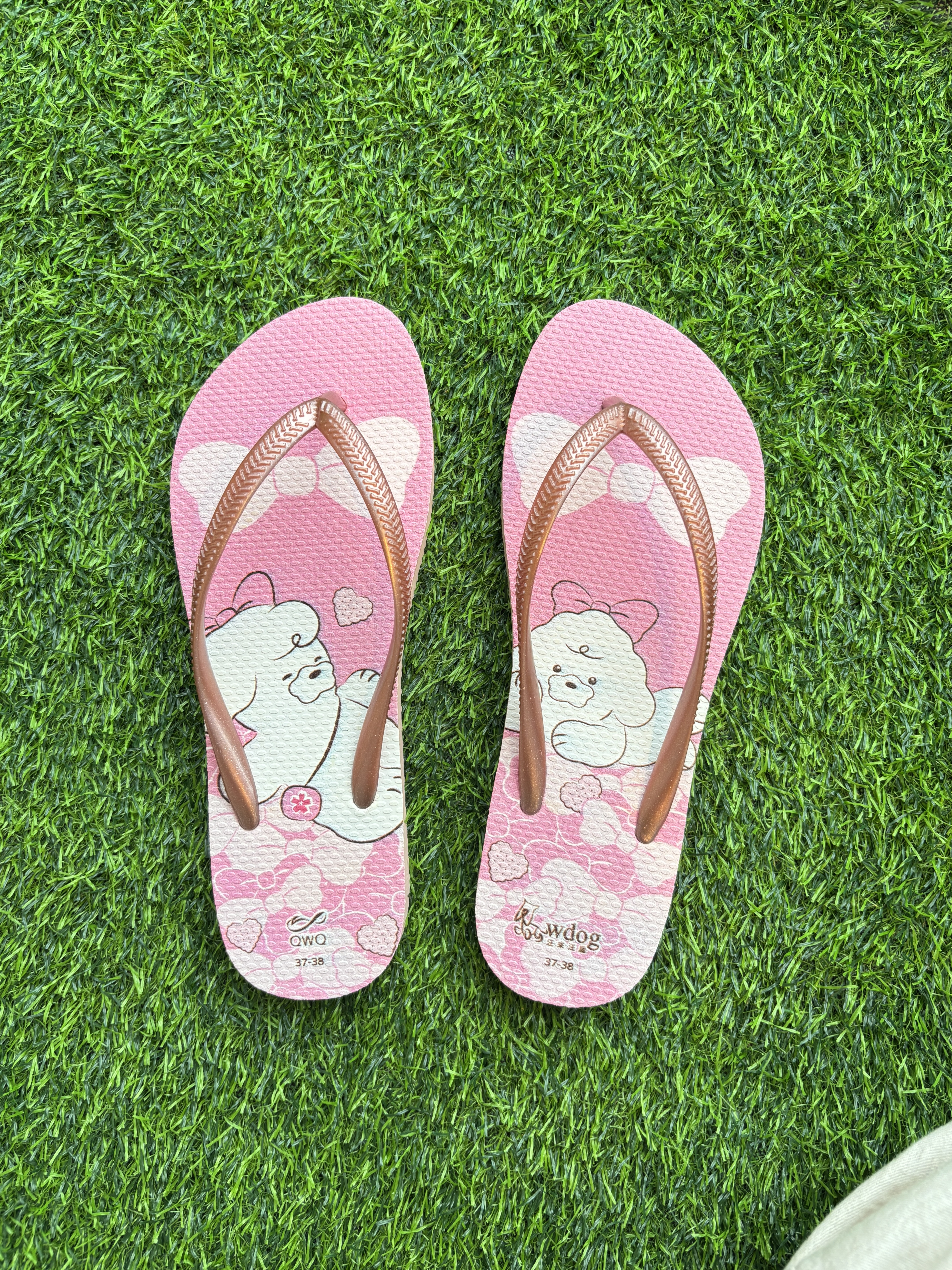 汪來汪趣 貴賓 女款細帶人字夾腳拖鞋 粉金