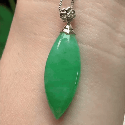 911325 翡翠飄綠水滴