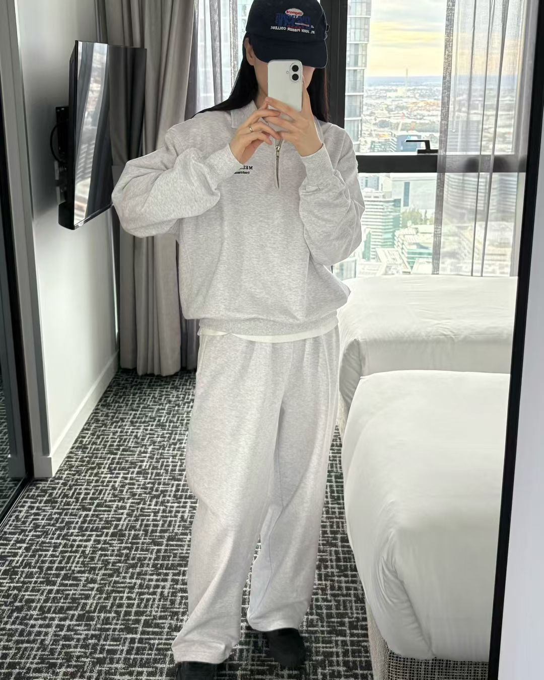 PE5012 慵懶感裡料拉絨刺繡慢跑褲