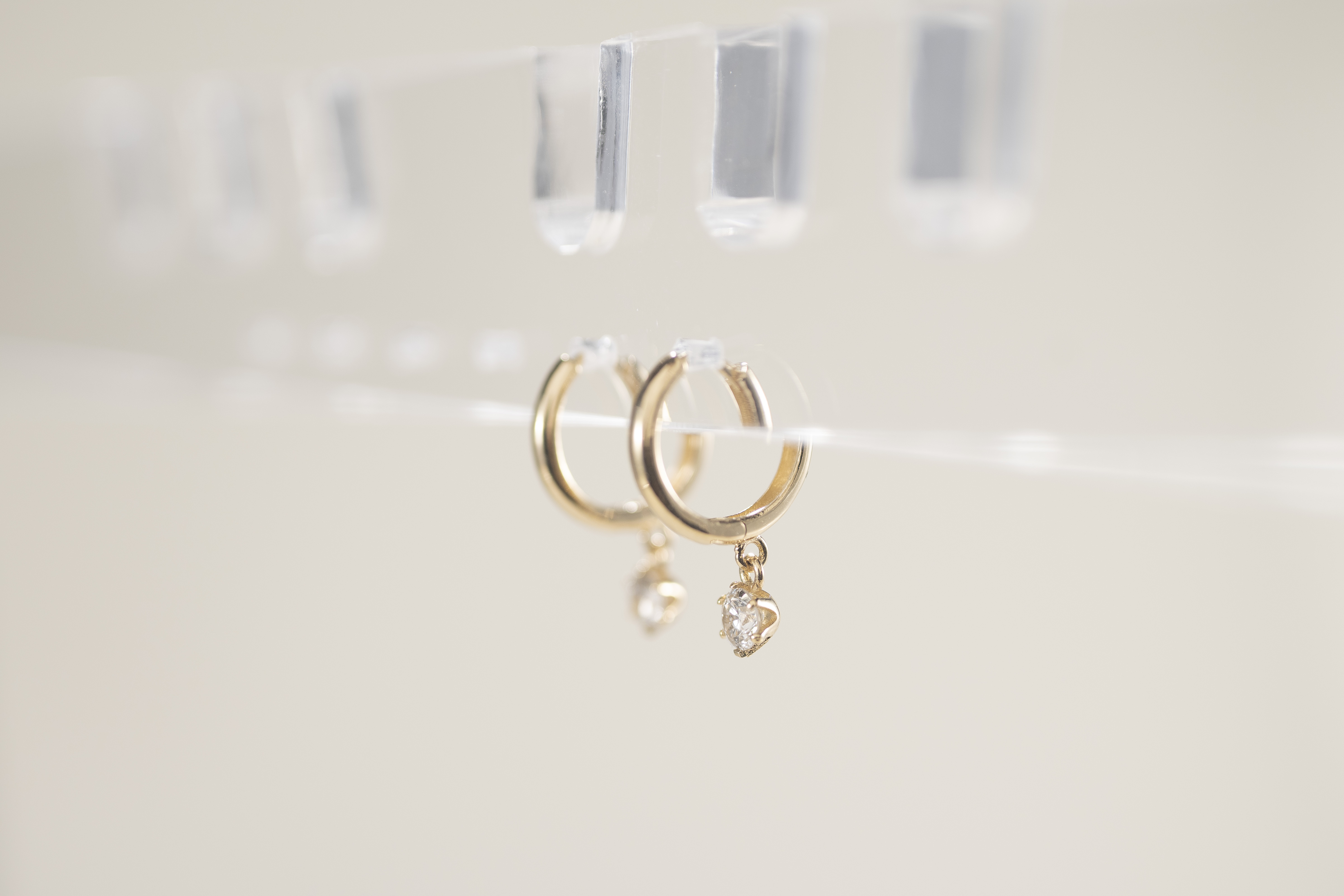 18K Hoop Diamond Earring