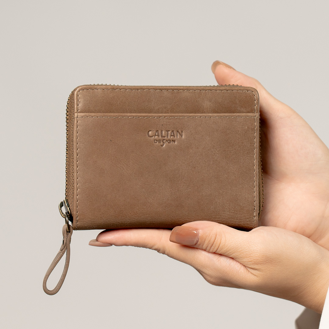 簡約真皮ㄇ字型拉鍊時尚短夾-五色(074350)