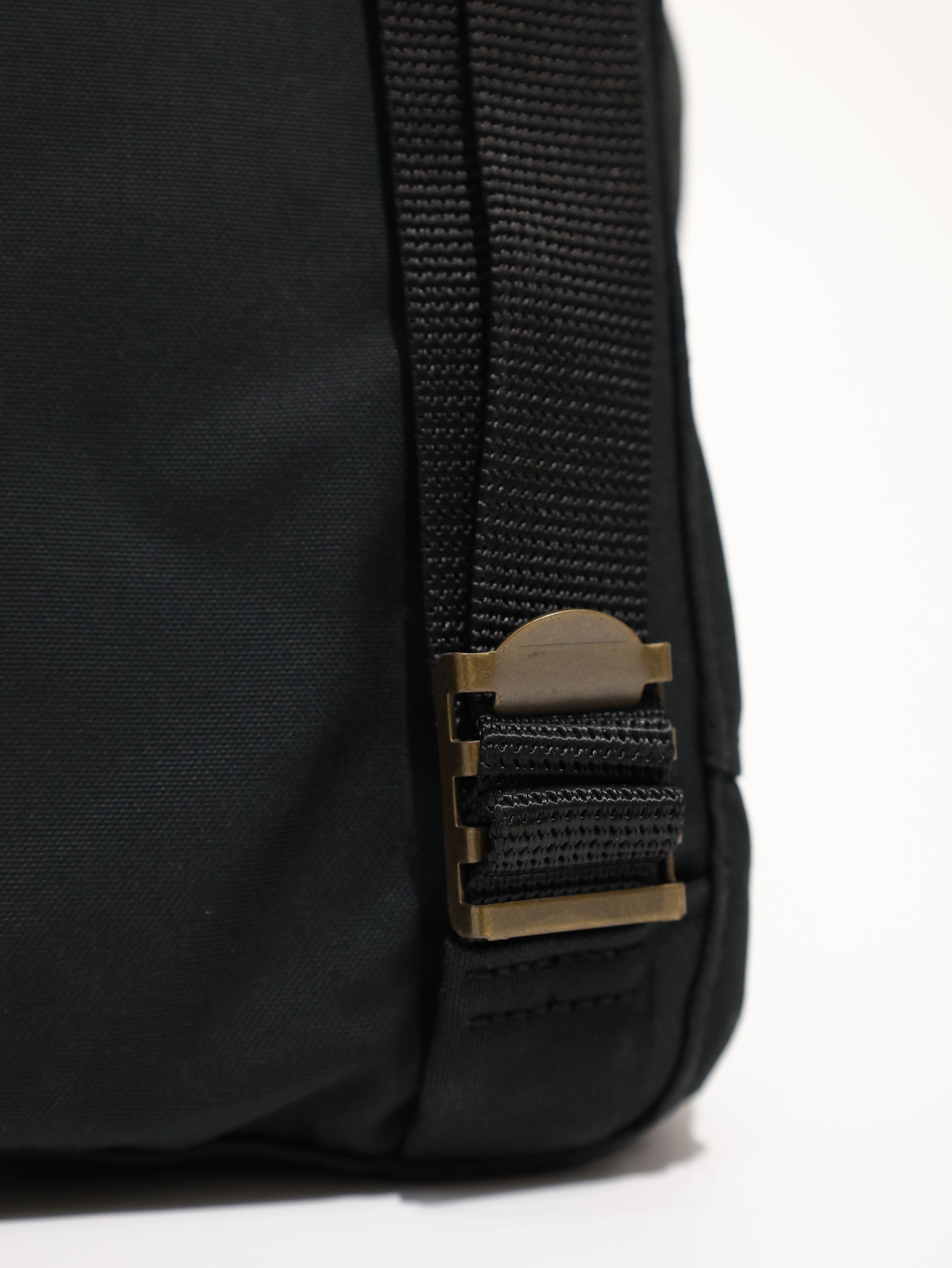 FJALLRAVEN 小狐狸 Kanken No.2 Black Edition 後背包 FR23567