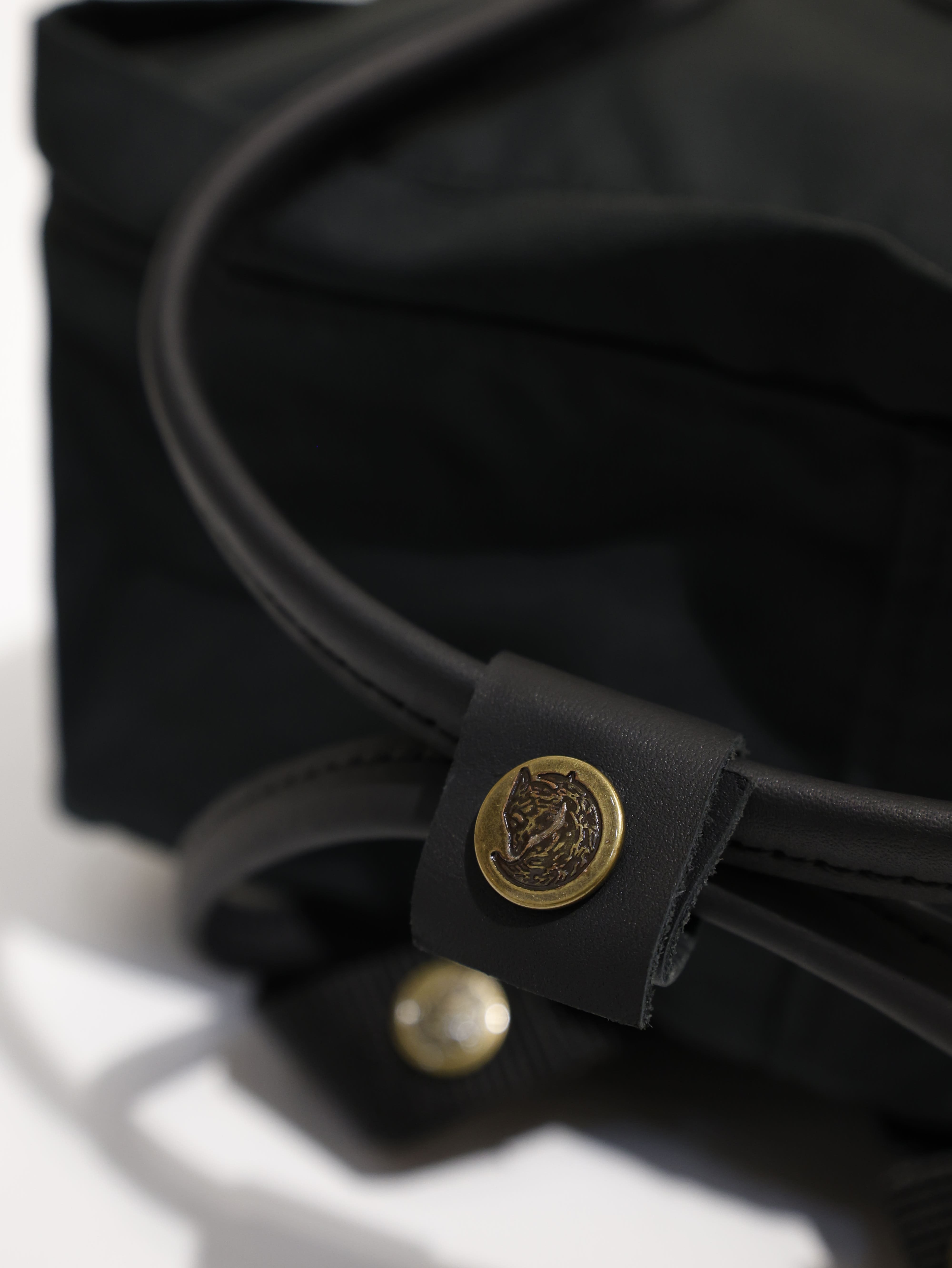 FJALLRAVEN 小狐狸 Kanken No.2 Black Edition 後背包 FR23567