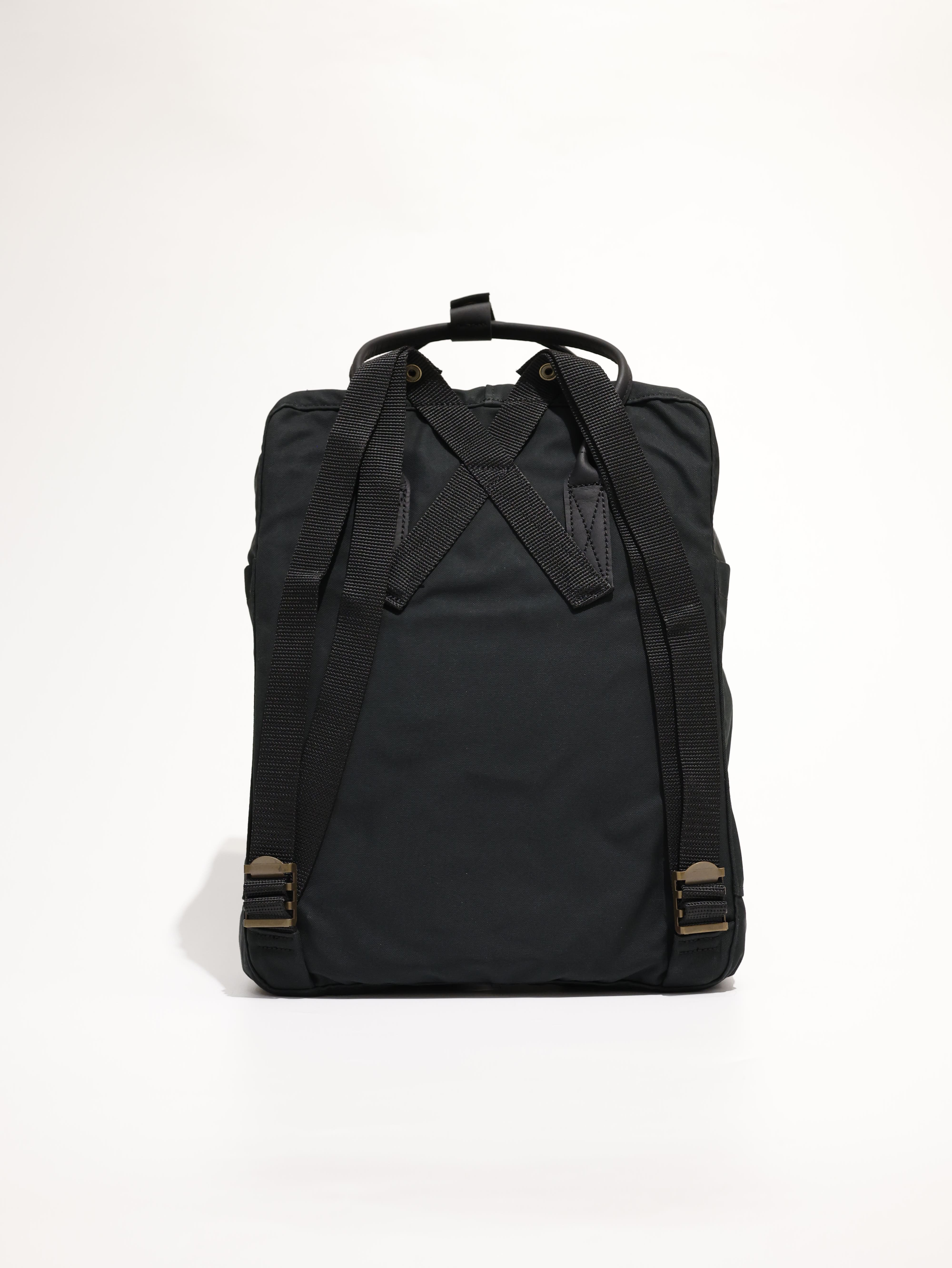 FJALLRAVEN 小狐狸 Kanken No.2 Black Edition 後背包 FR23567