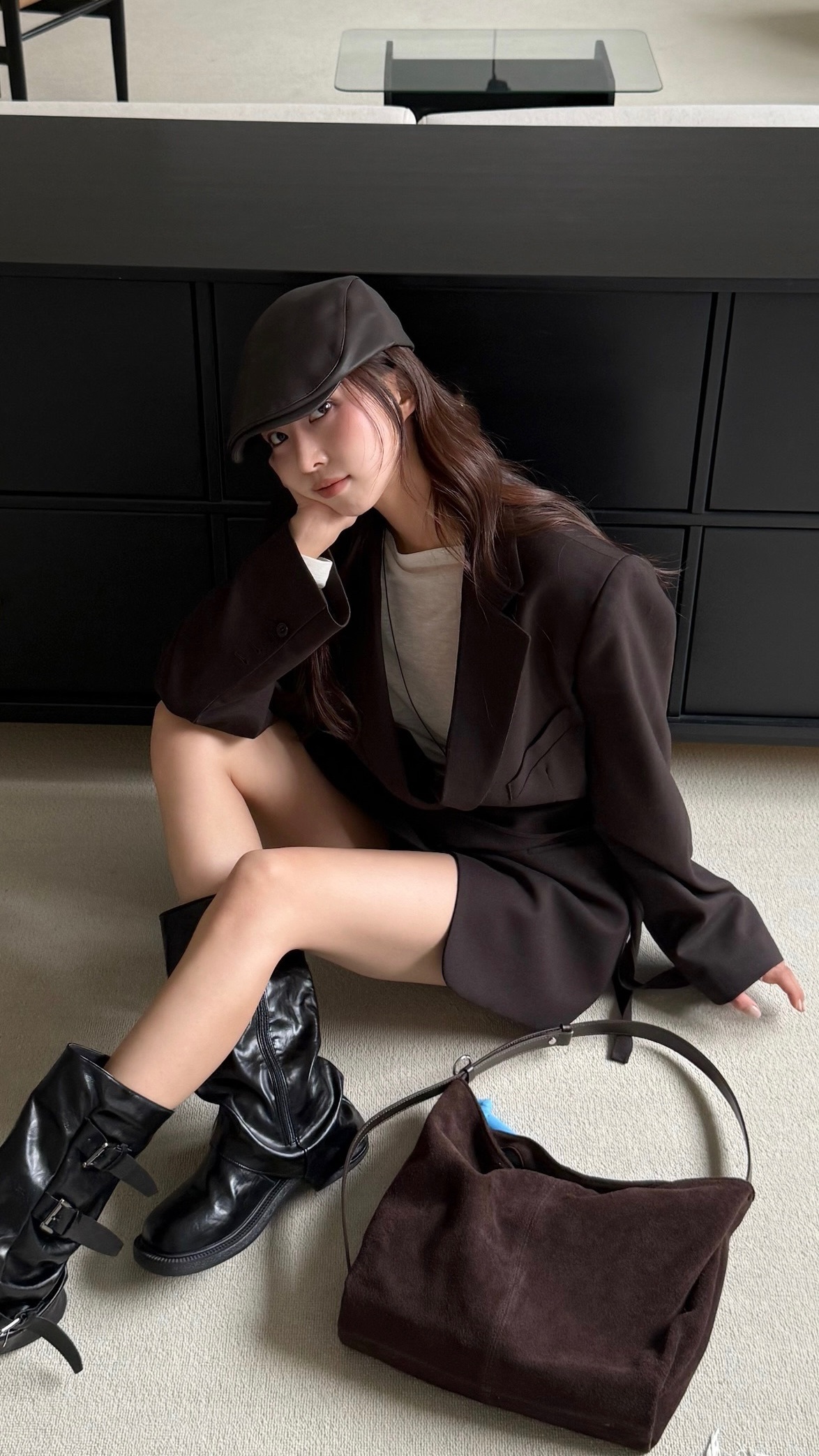 西外回歸！清潭洞美術館小領巾西外（咖）