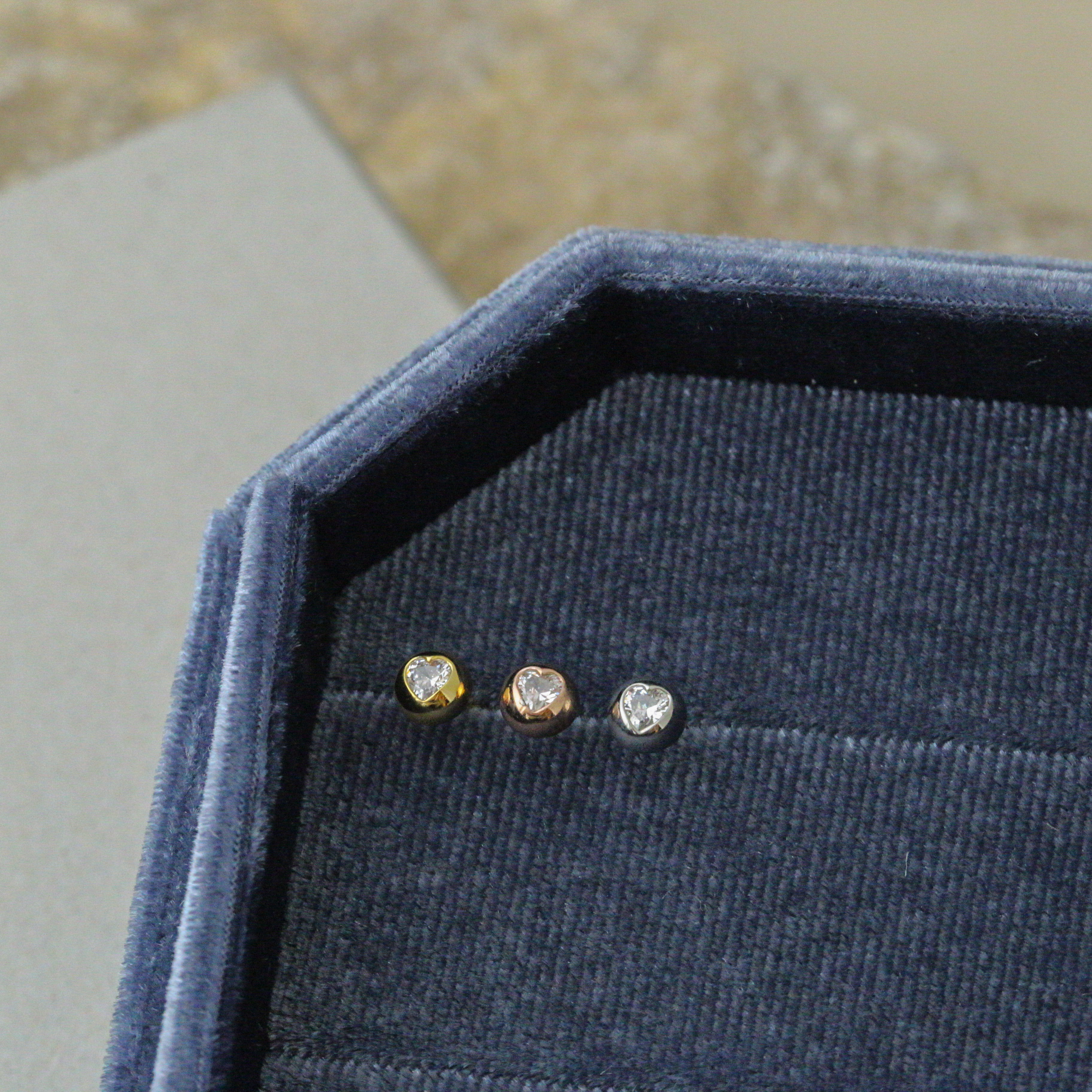 Sve10 (紅色愛心鋯石、白色愛心鋯石鎖珠耳環）