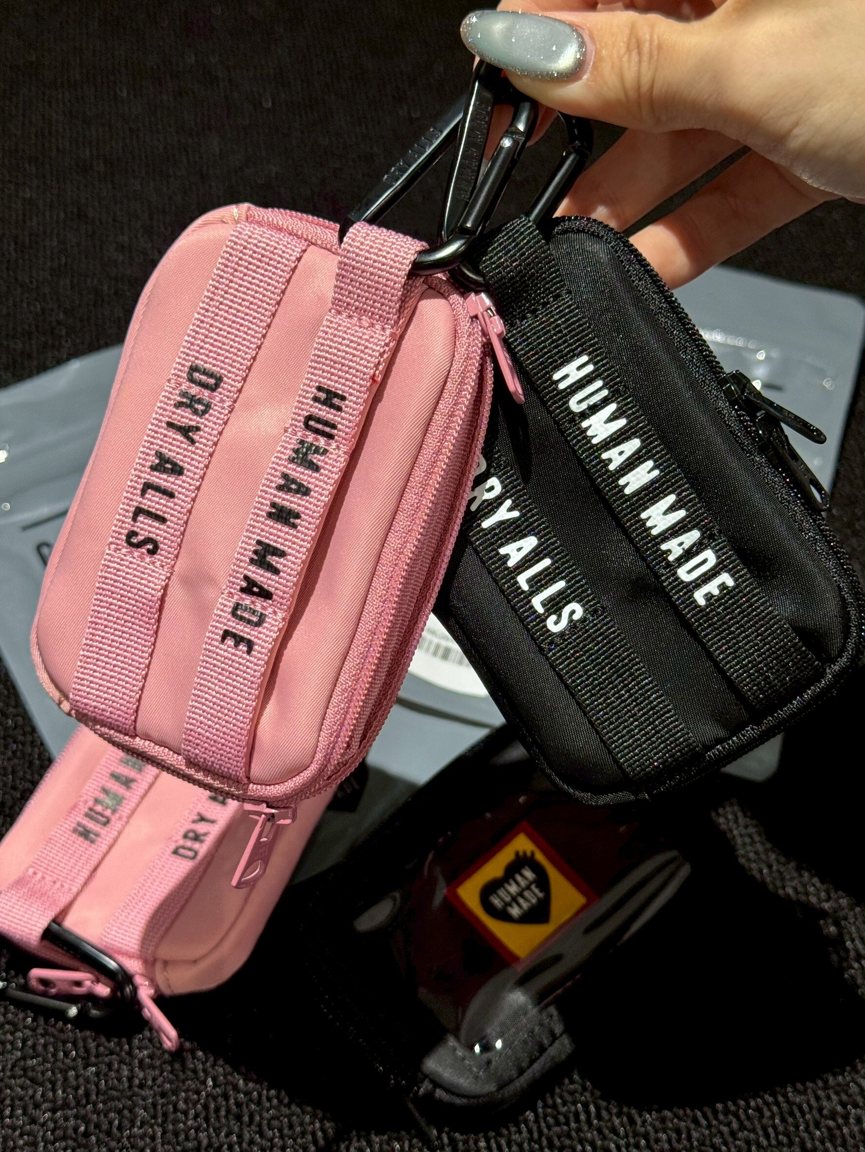 HUMAN MADE 掛扣小卡包