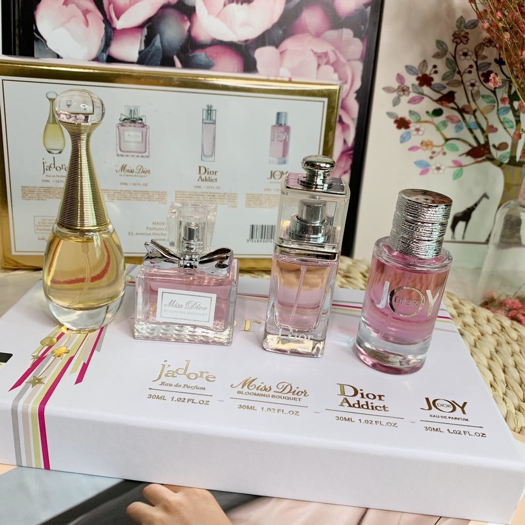 Dior 迷你香水套裝 (每枝30ml 帶噴頭)