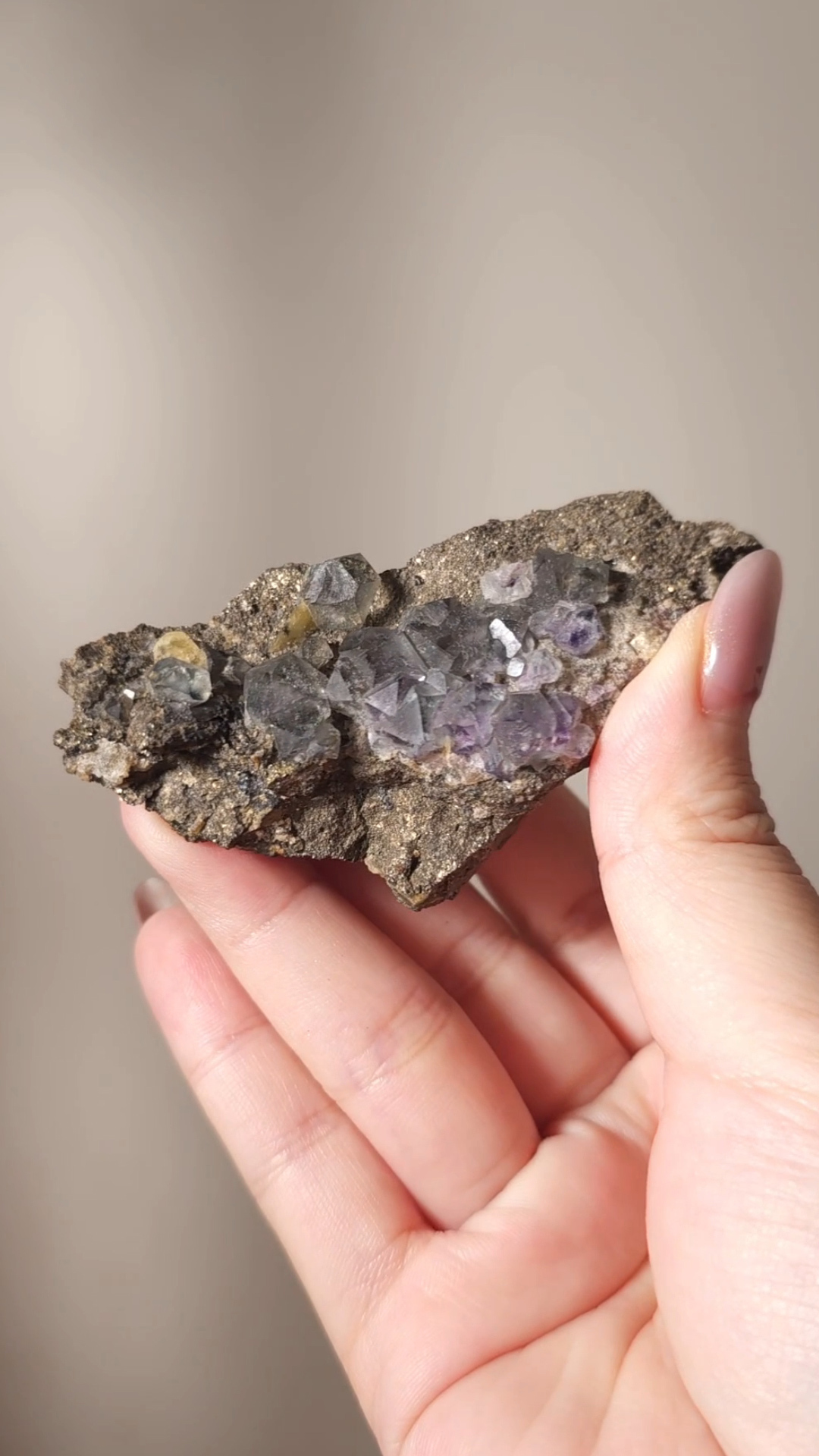 內蒙磁黃鐵礦八面體螢石菱鐵礦 C340